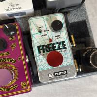 Vends Electro Harmonix Freeze Sound Retainer