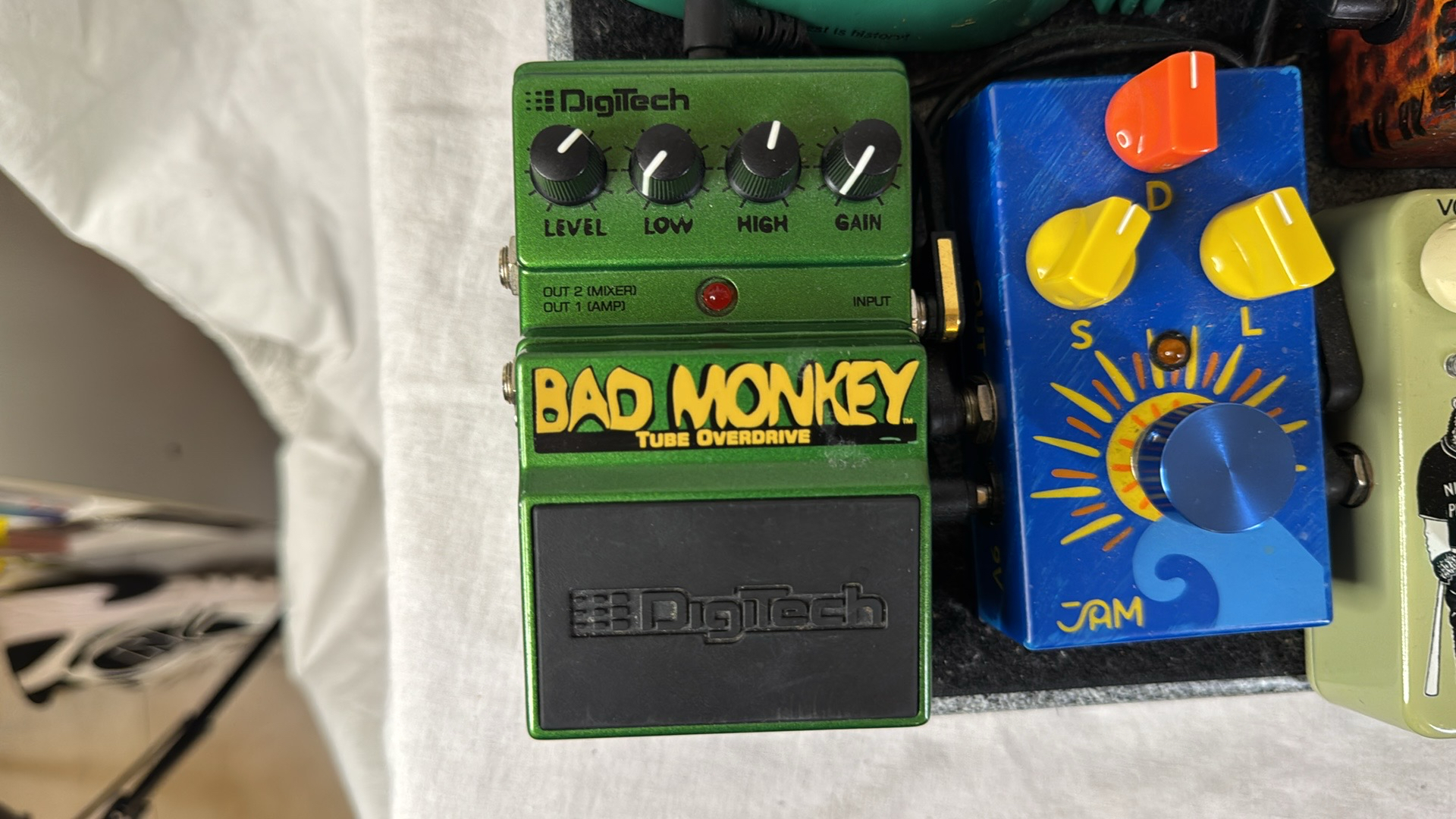 DigiTech Bad Monkey tube overdrive en très bon état 