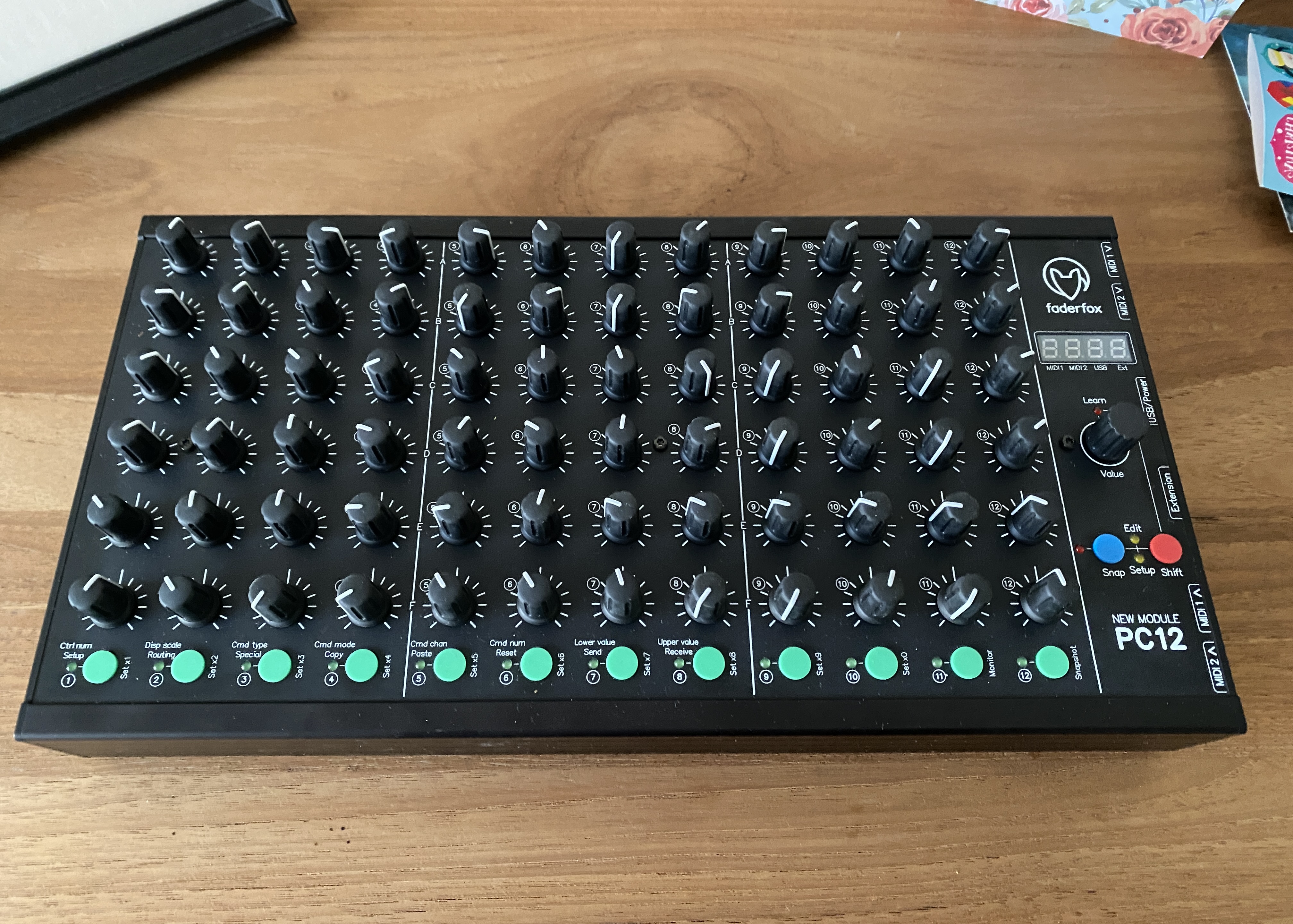 Faderfox PC12 