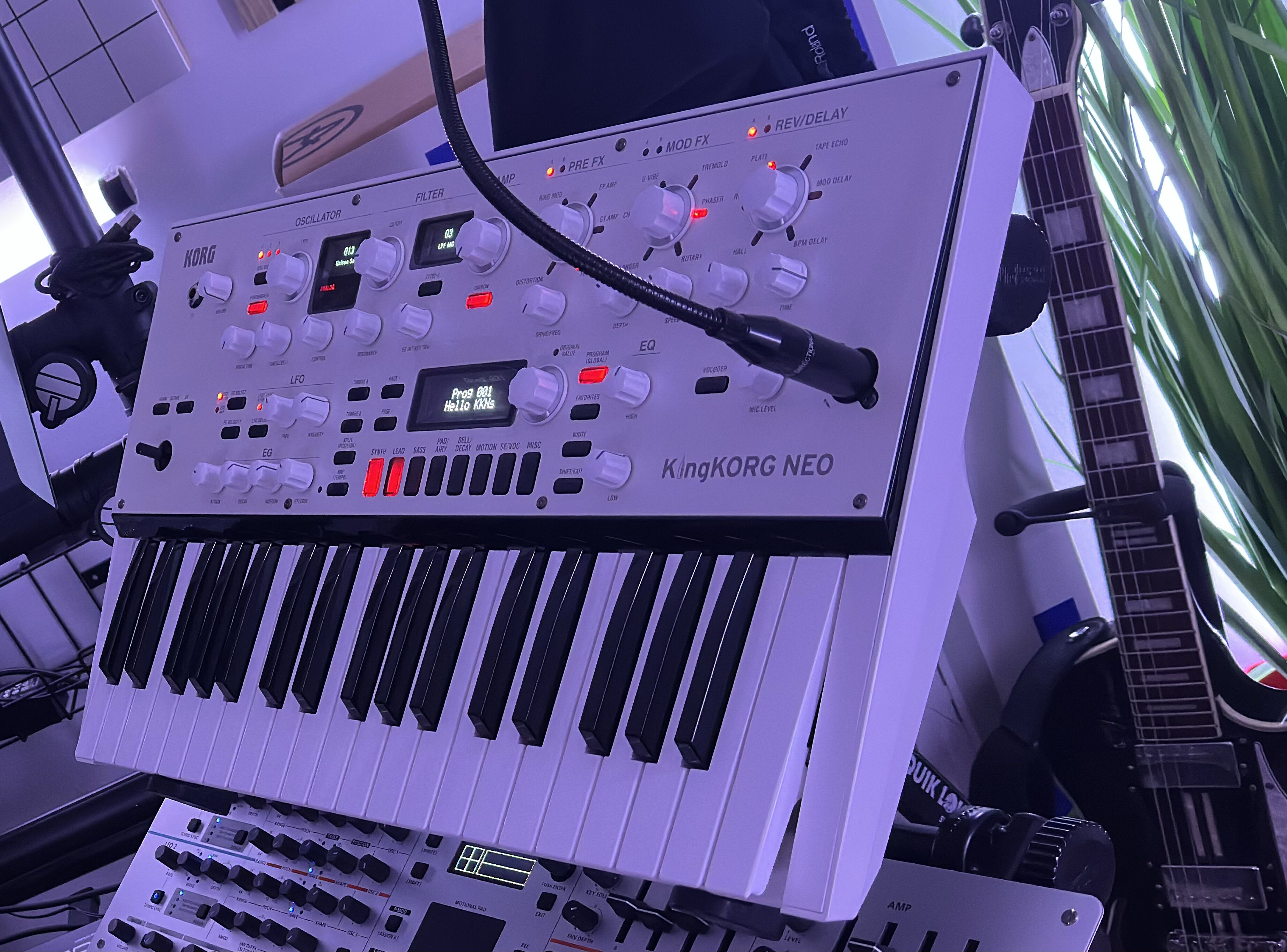 VDS KingKorg NEO parfait état, complet