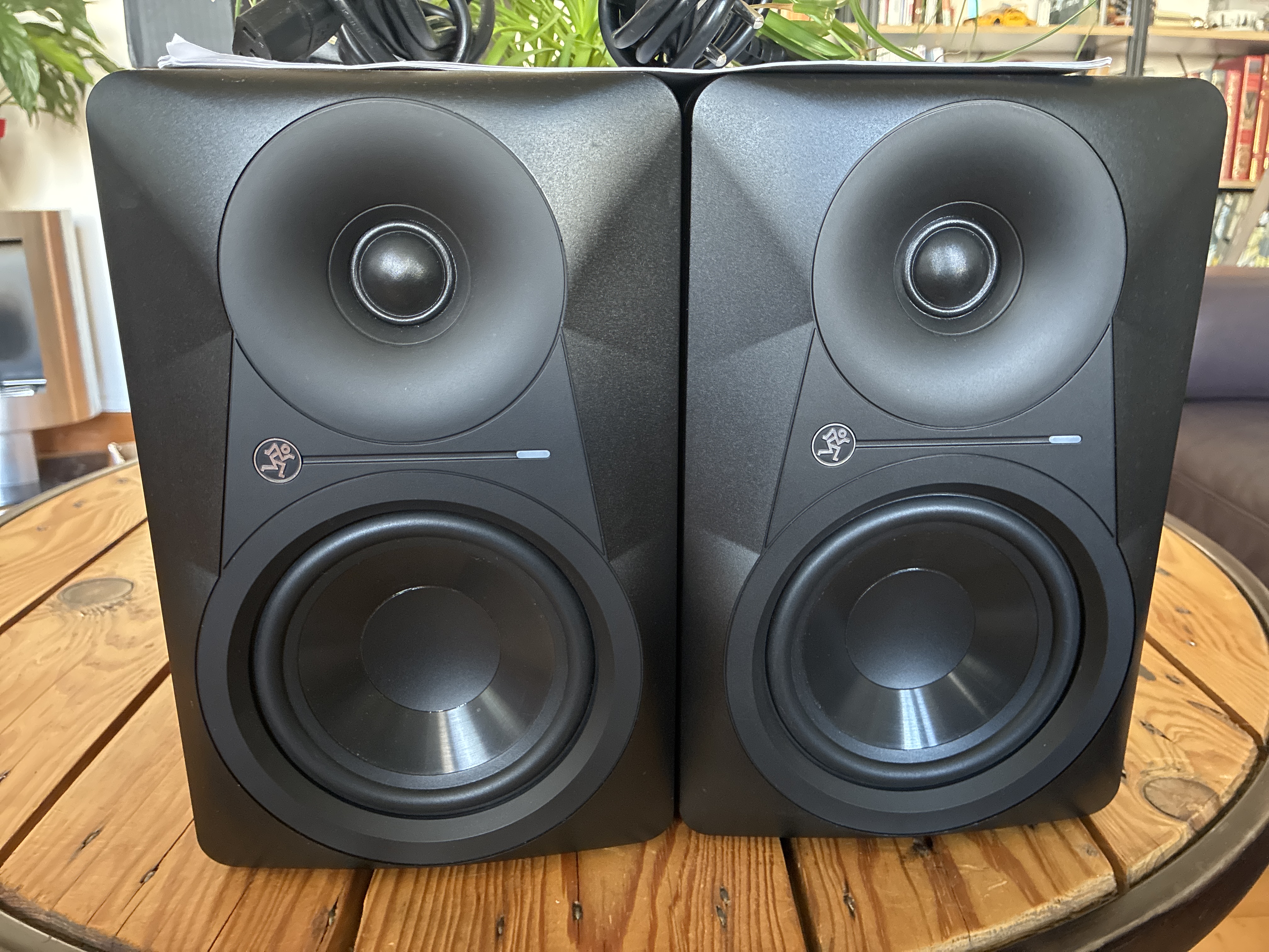 Vends moniteurs Mackie MR 524 v4 neufs