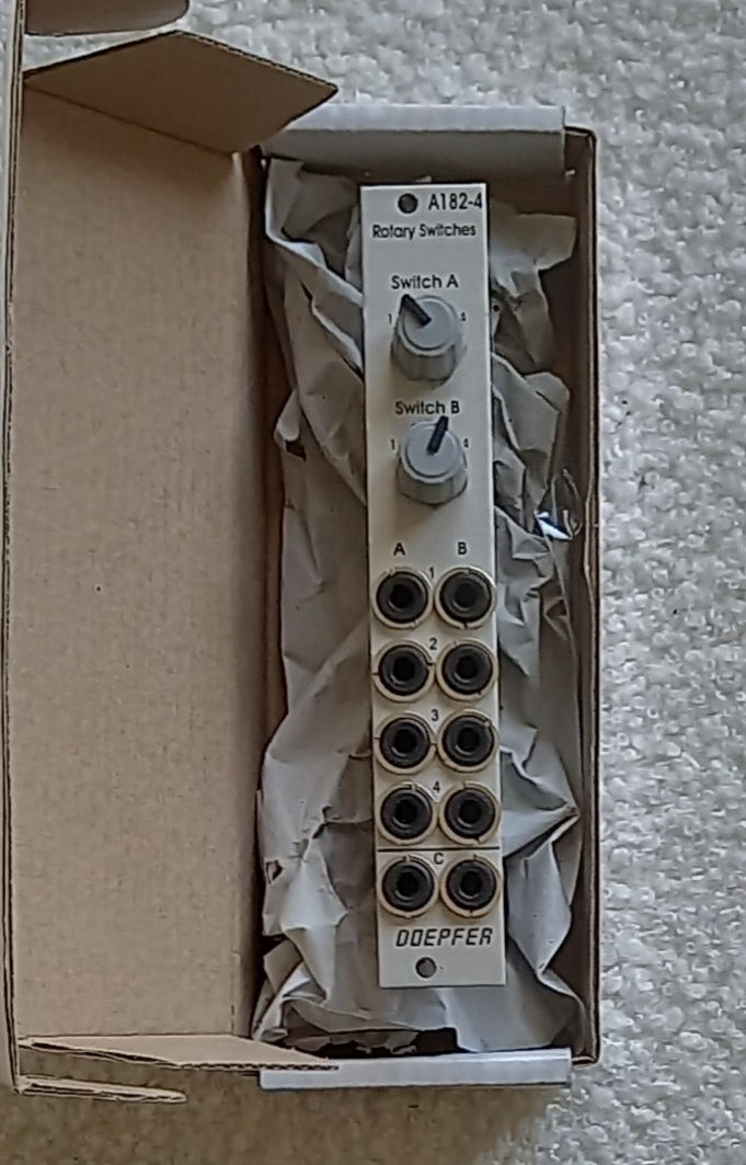 À vendre Doepfer a 182.4 comme neuf 