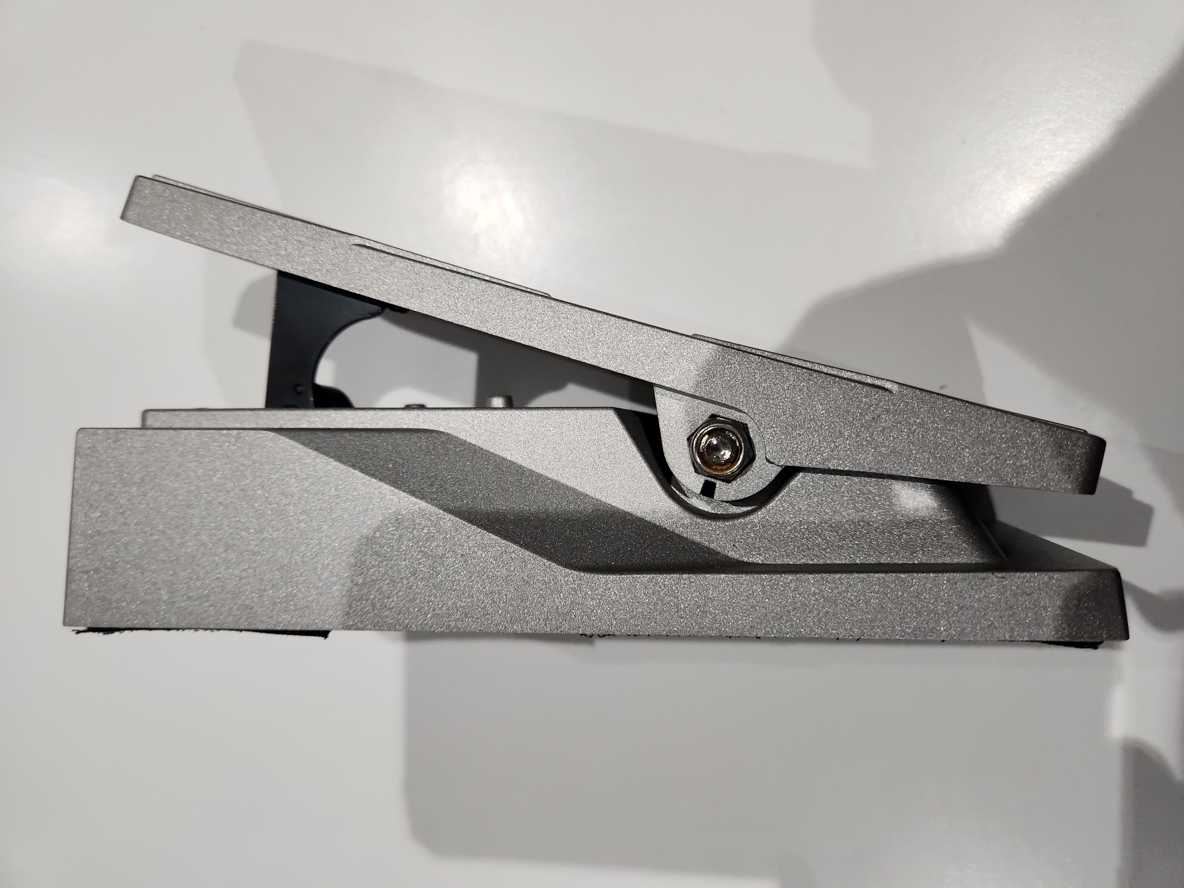 Vends pedale volume boss tout métal 