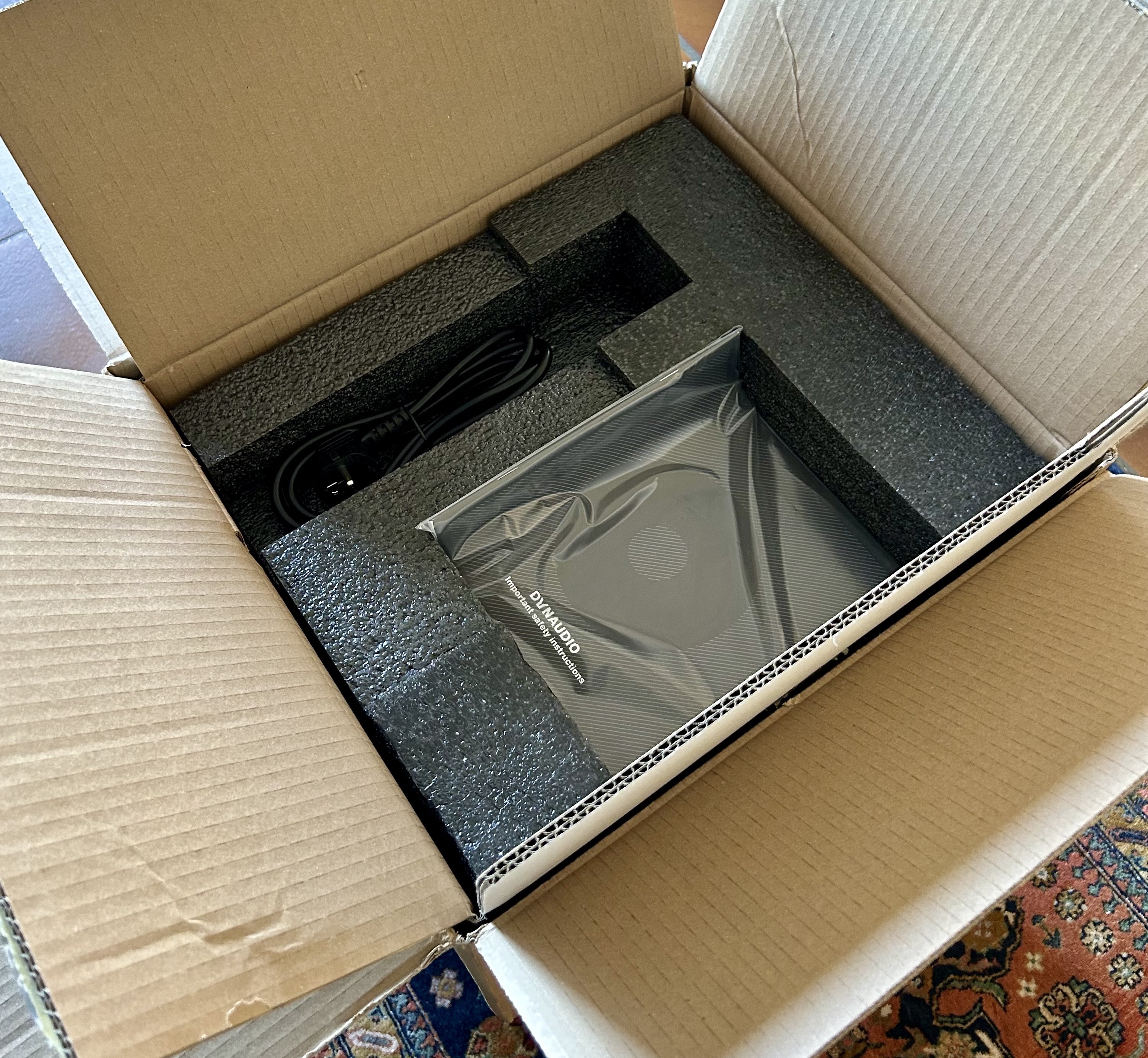 Paire de LYD-8 blanches état neuf