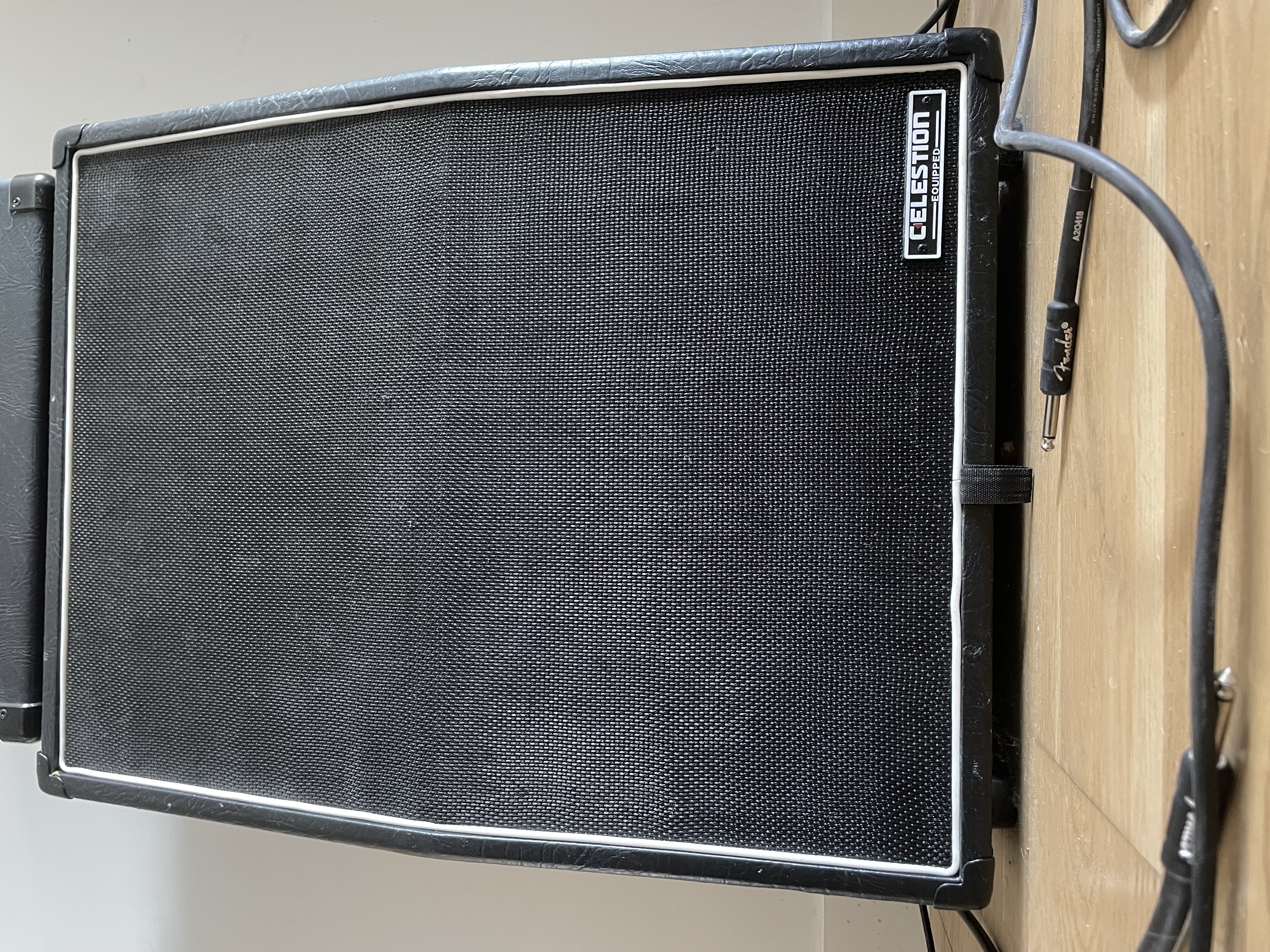 Harley Benton G212 Vertical Celestion V30