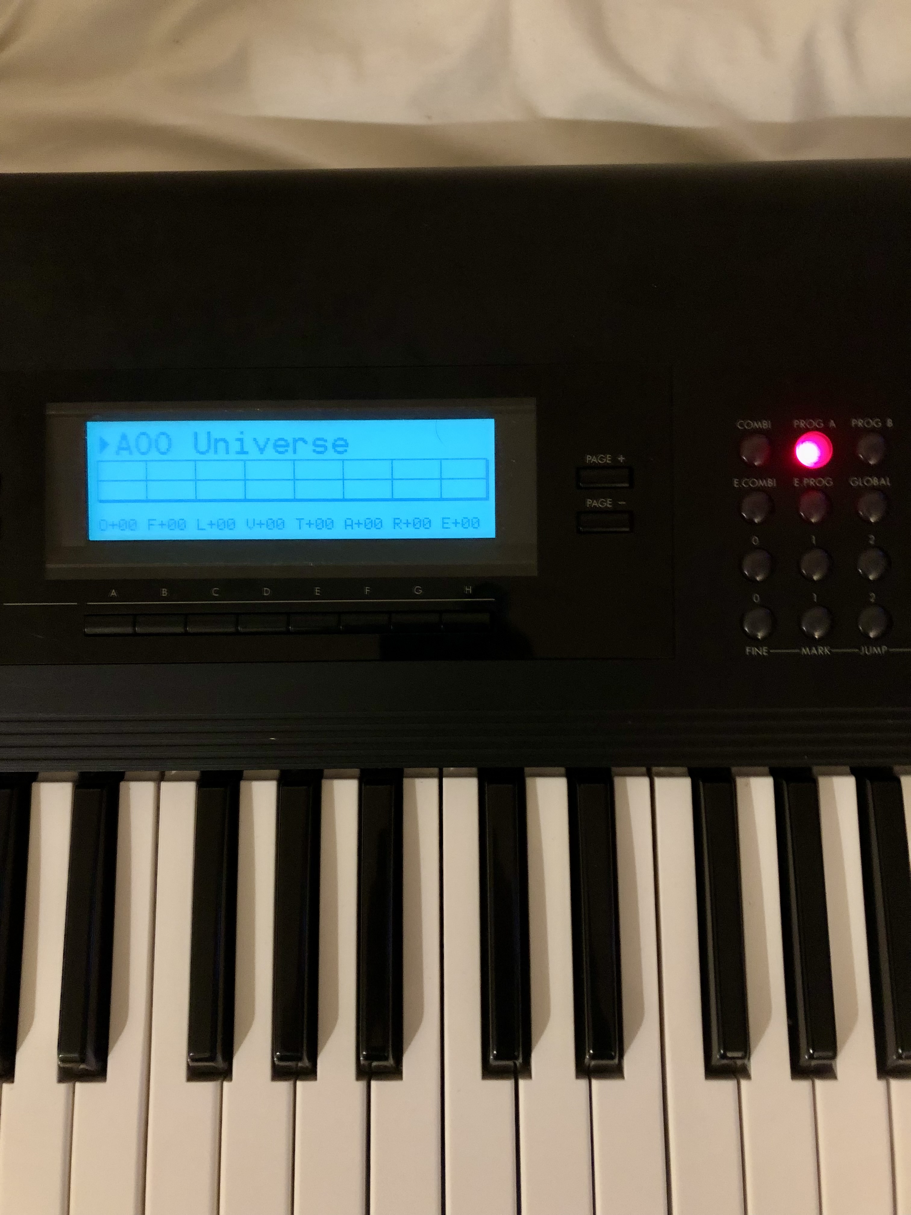 Vends KORG T3 en très bon état
