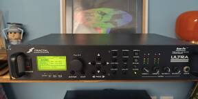 Processeur guitare Fractal Audio Axe-Fx Ultra + fly case rack Thoman