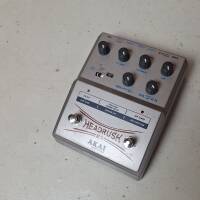 Vends delay Akai Headrush E1
