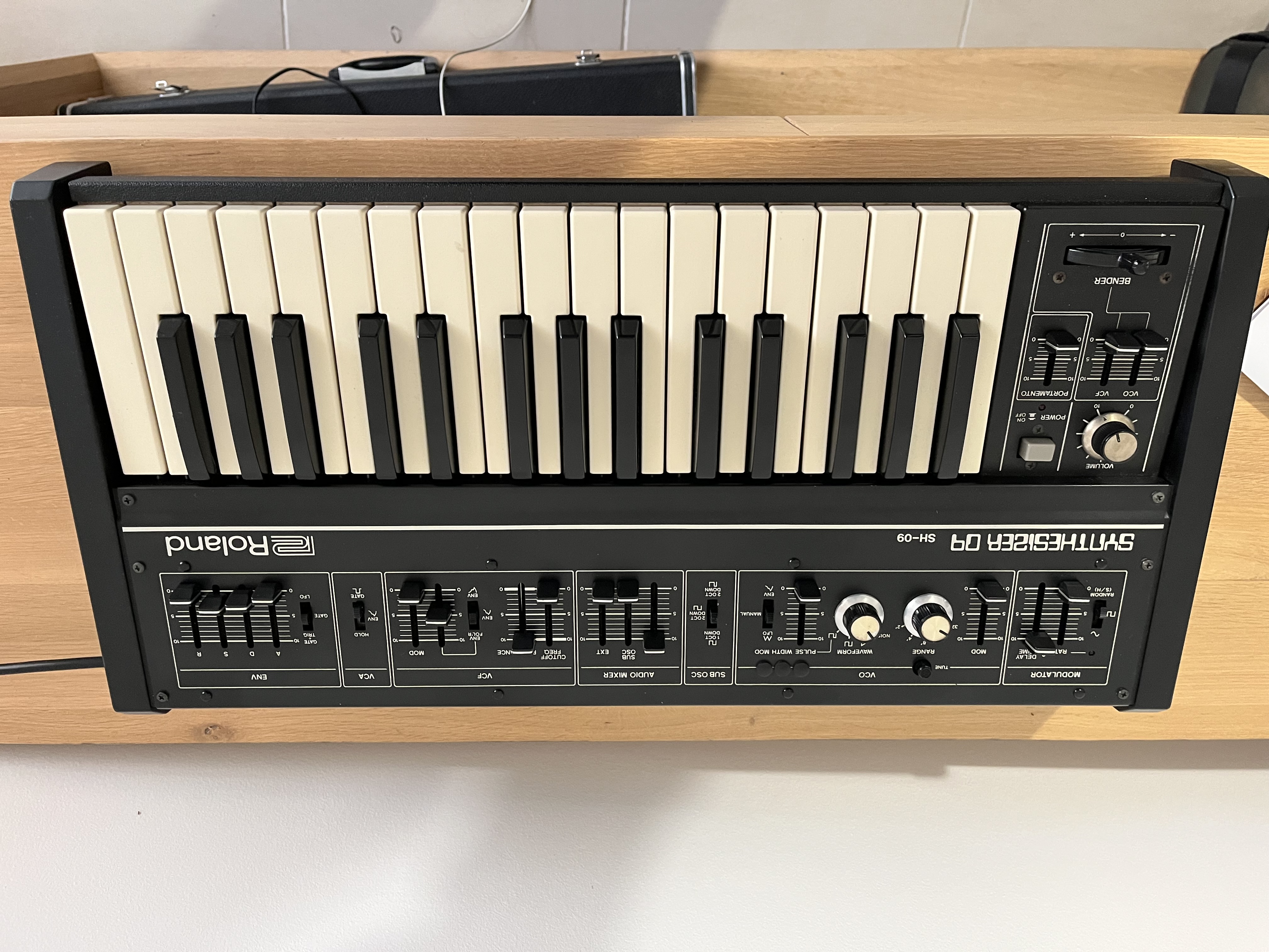 Roland SH-09 (88882)