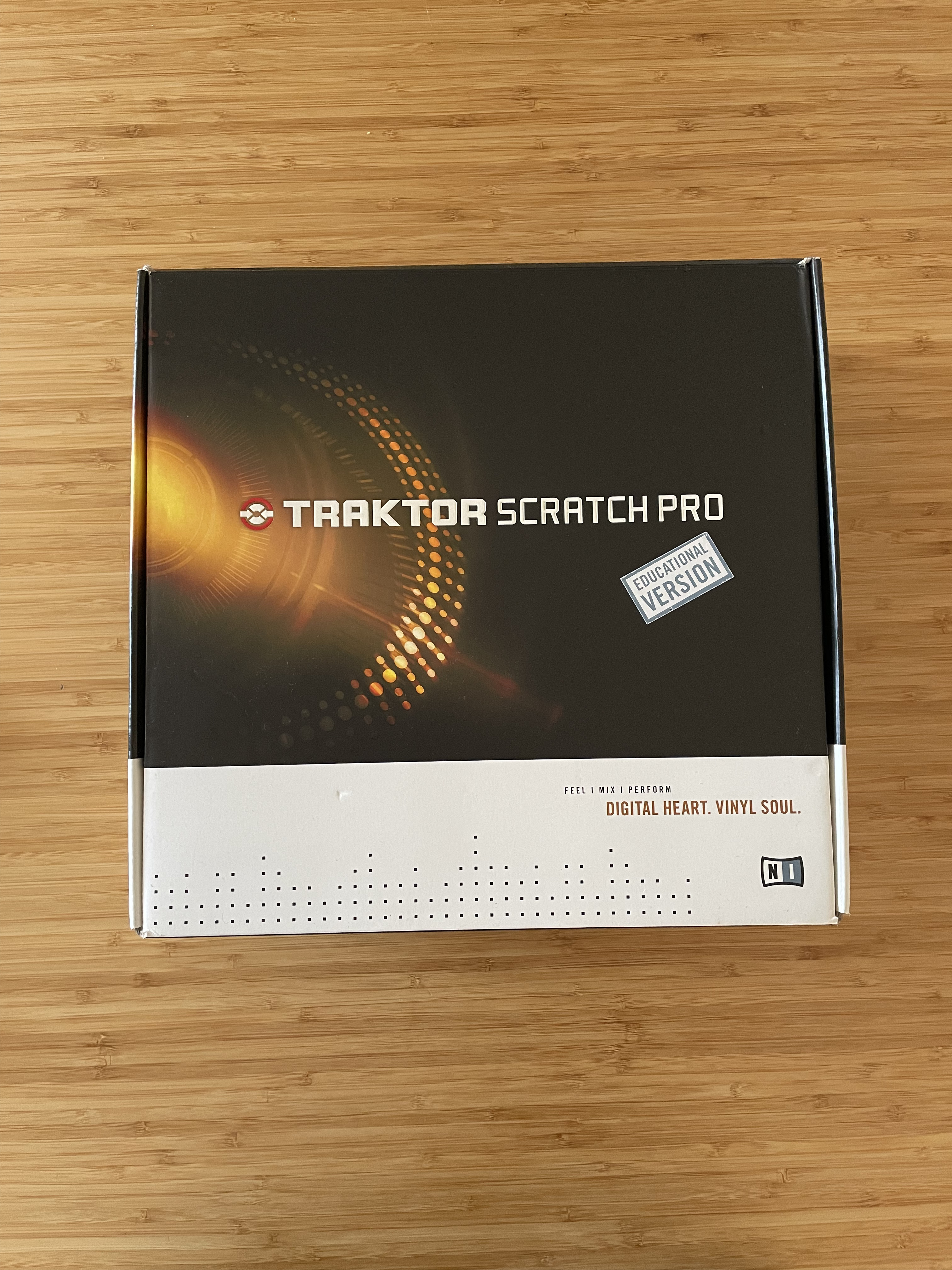 Traktor Scratch Pro - Native Instruments