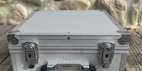 Laser DJ RGB 1500 mW BoomToneDJ KUB 1500 – DMX / ILDA – avec flight-case