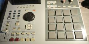 Vends Akai MPC 2000 XL en très bon état