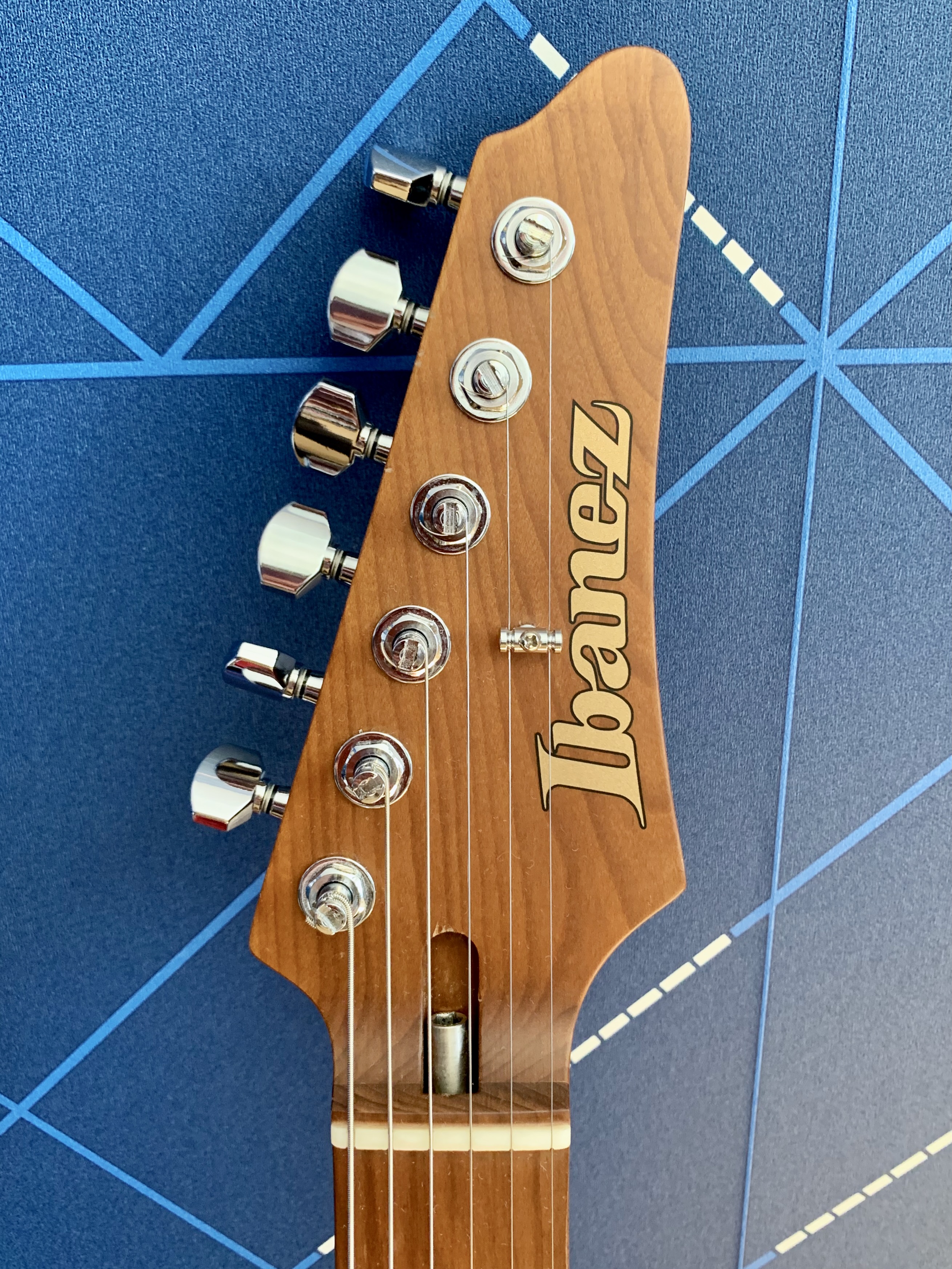 Ibanez AZ2204B Prestige (56361)