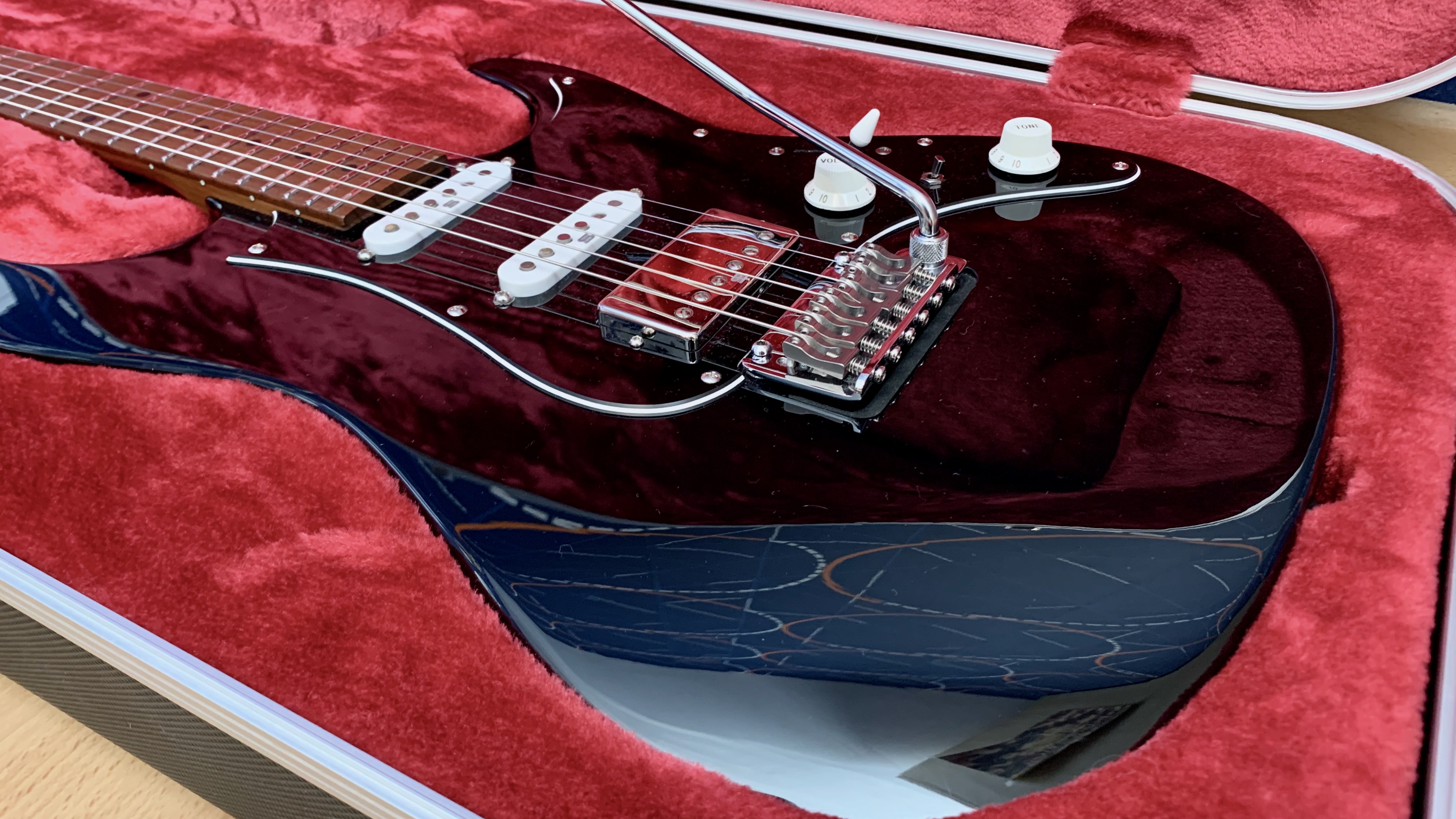 Ibanez AZ2204B Prestige (17297)