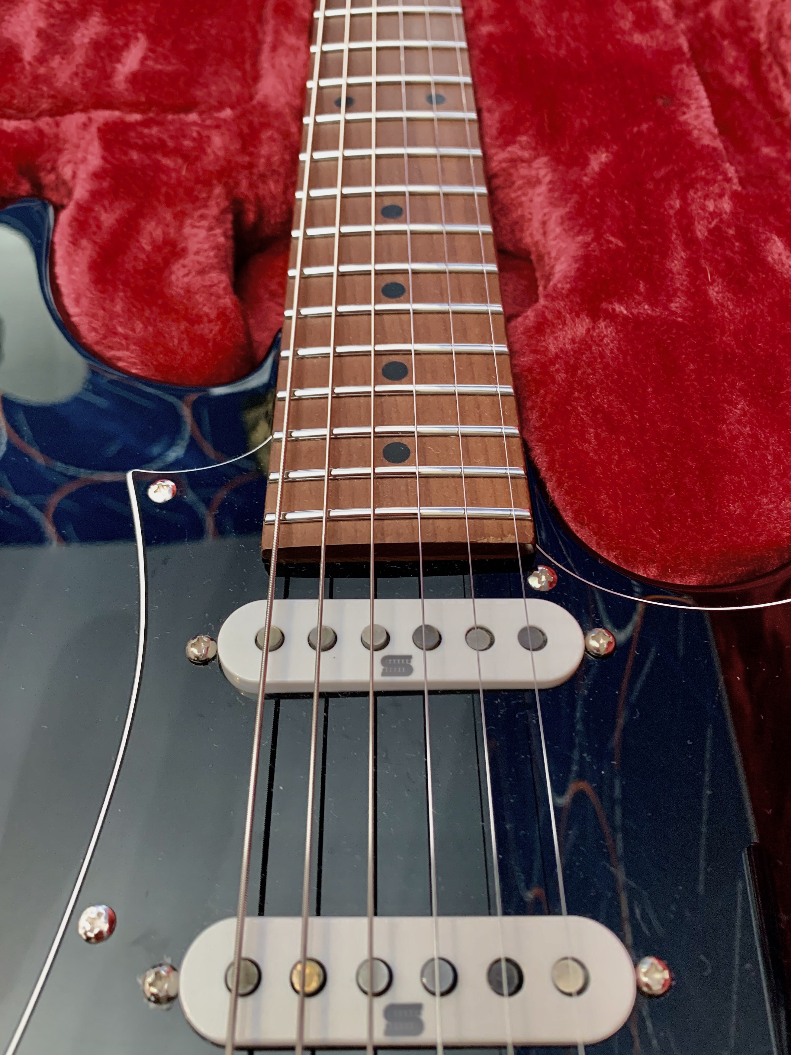 Ibanez AZ2204B Prestige (45325)