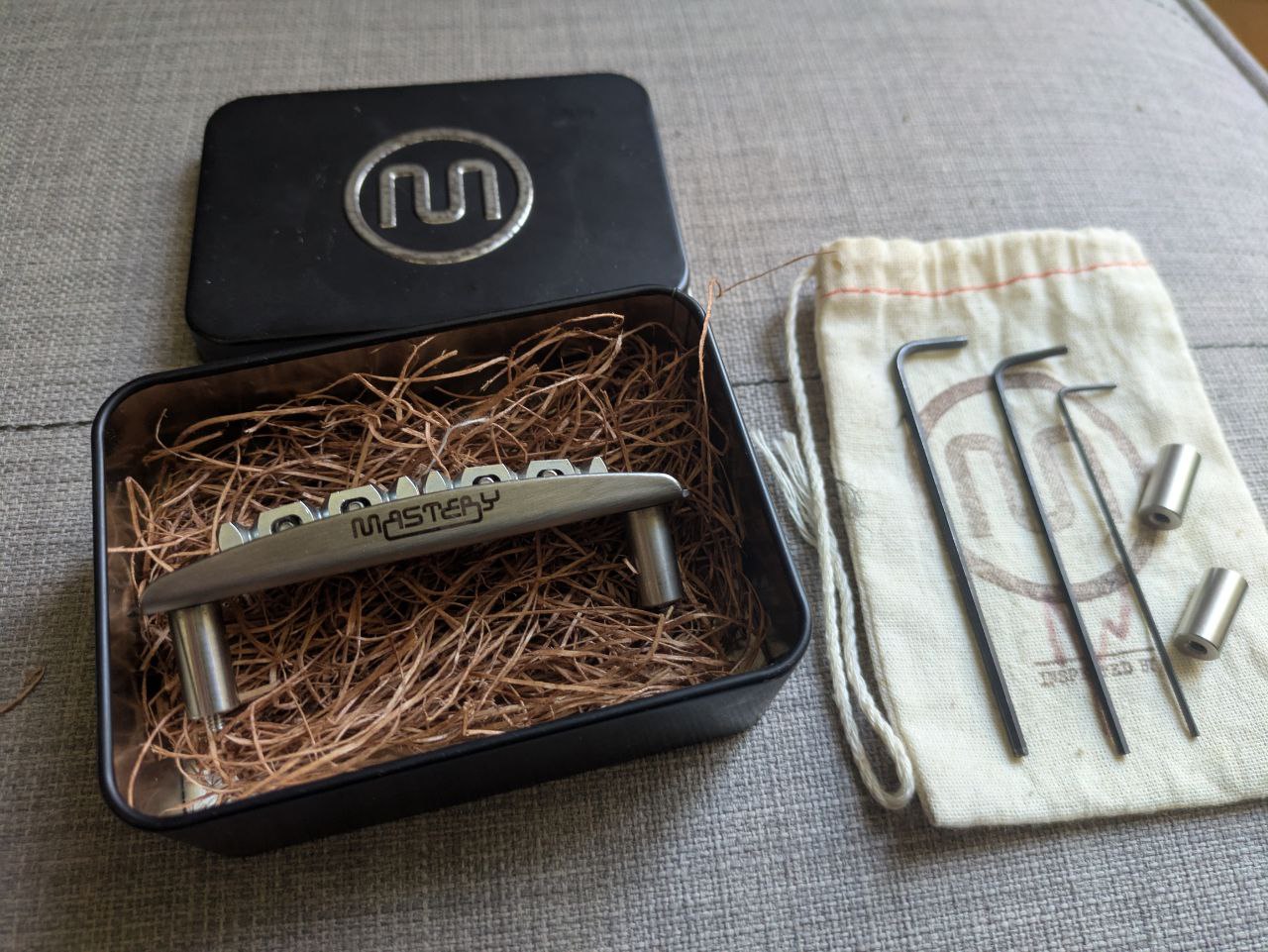 Vends chevalet Jazzmaster/Jaguar/Mustang Mastery M2