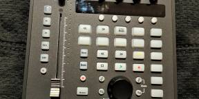 Vends surface de contrôle ICON Platform Nano