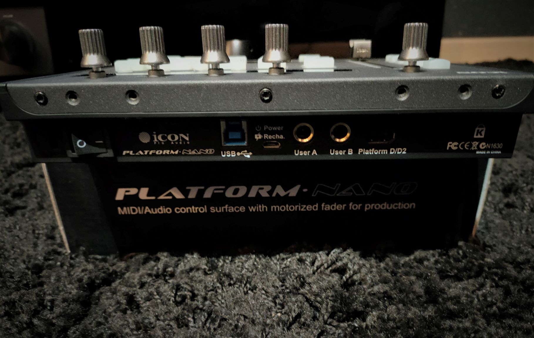 iCon Platform Nano (8765)