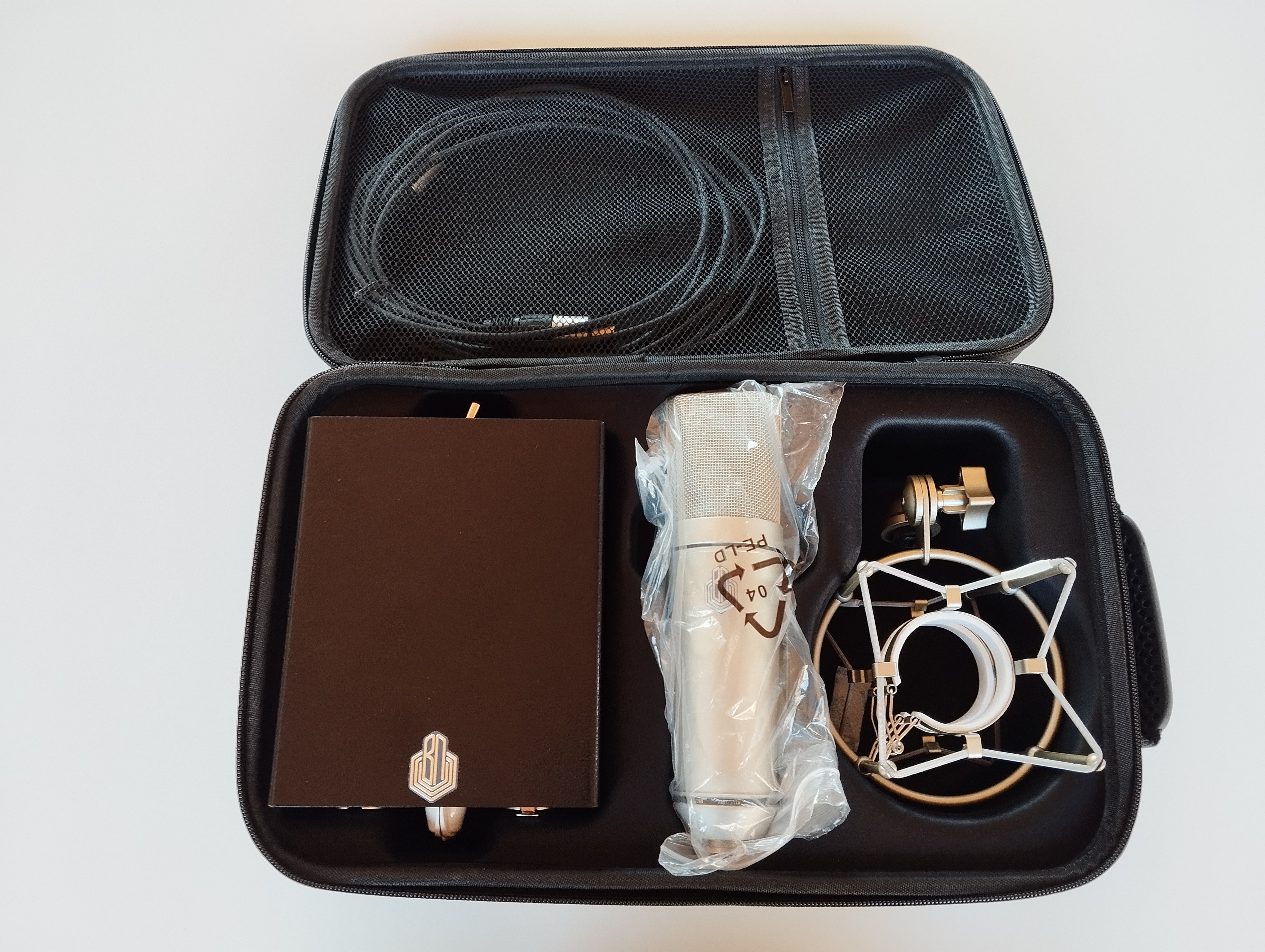 Beesneez Pro Audio B67-269 v2 / Neumann U67 clone / Sous garantie