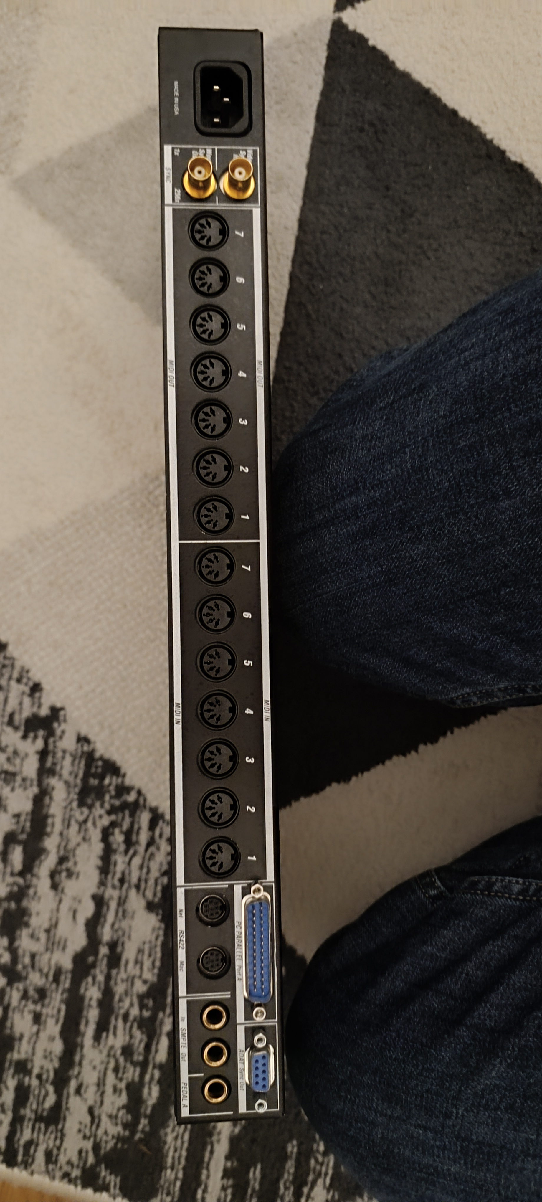 MOTU Midi Timepiece AV (18539)