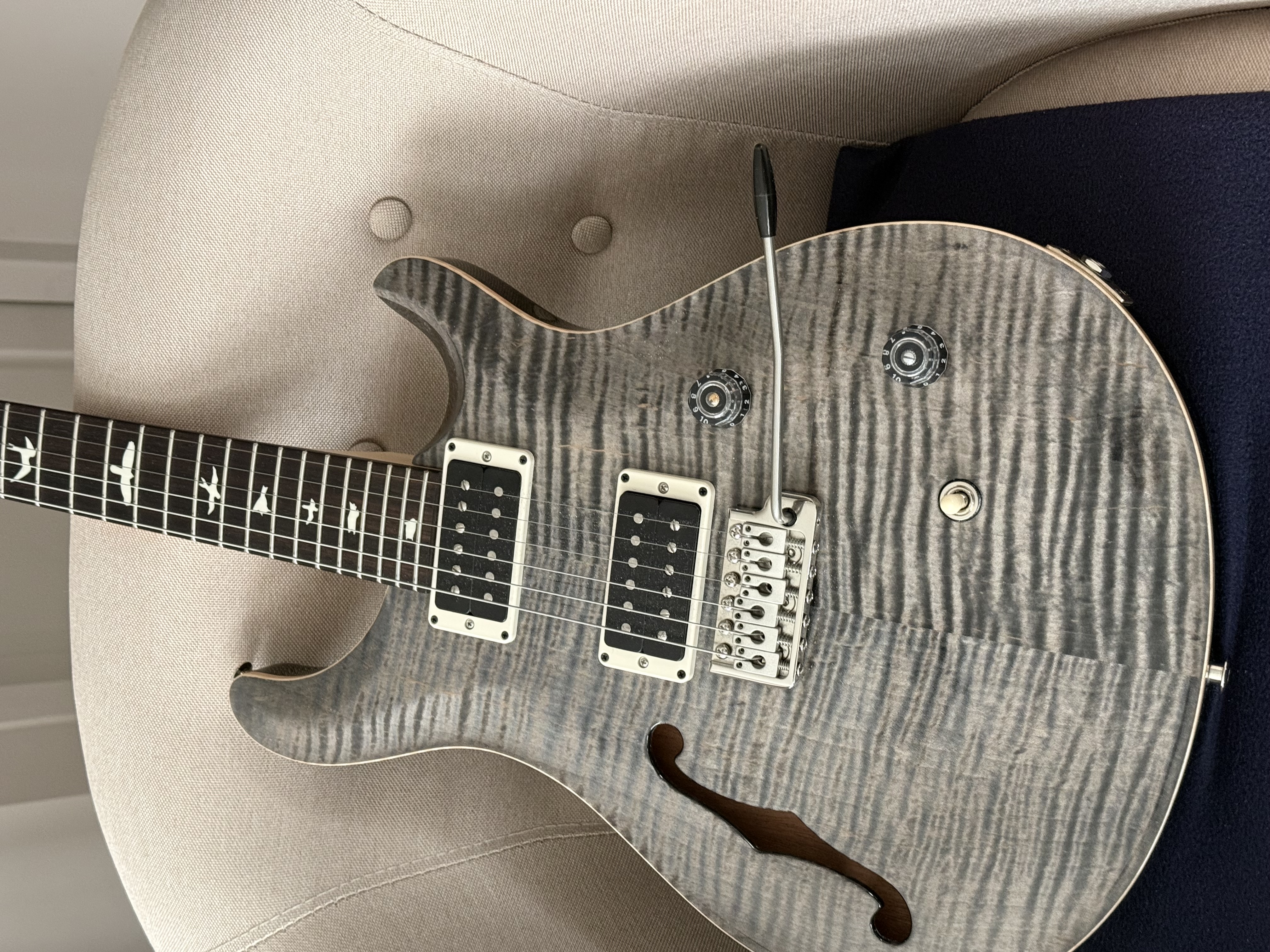 Prs ce 24 demi hollow faded grey 