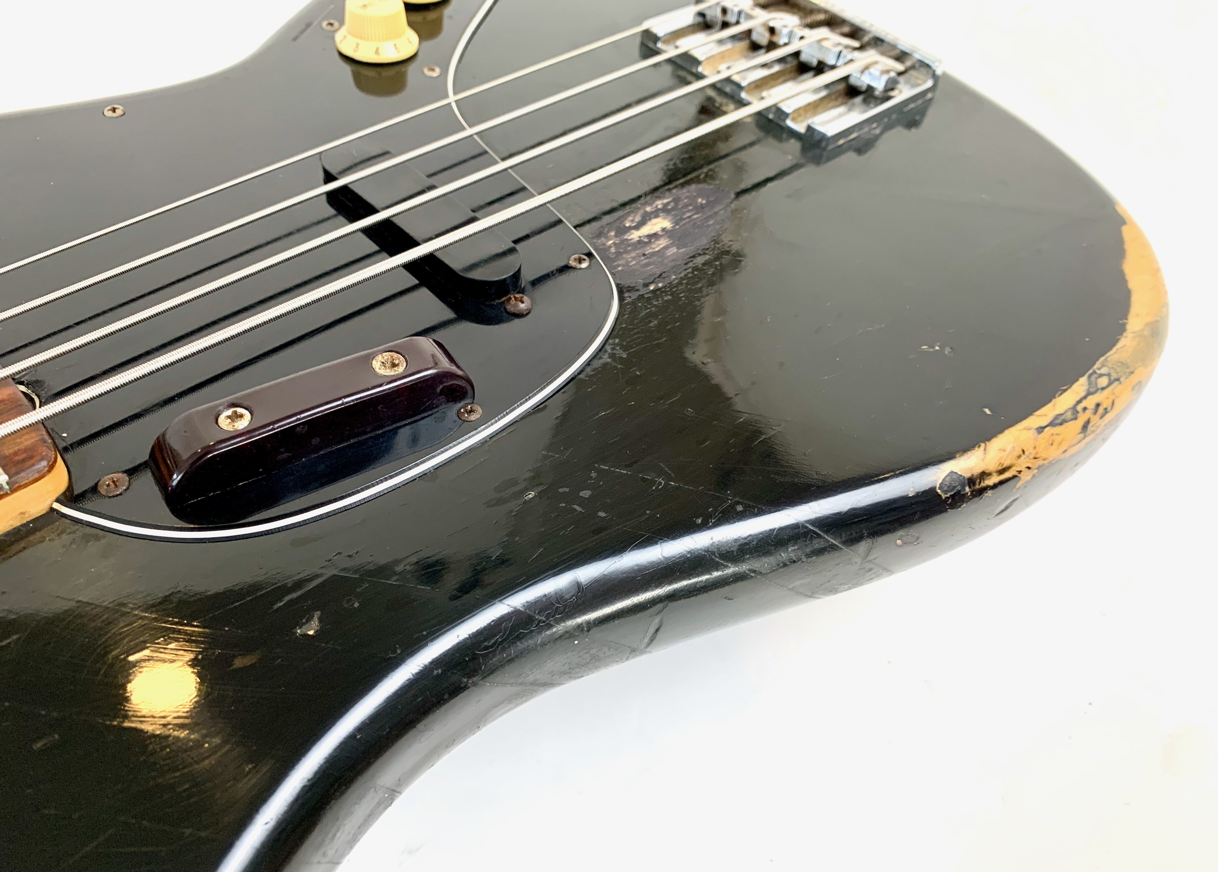 Fender Musicmaster Bass (44818)
