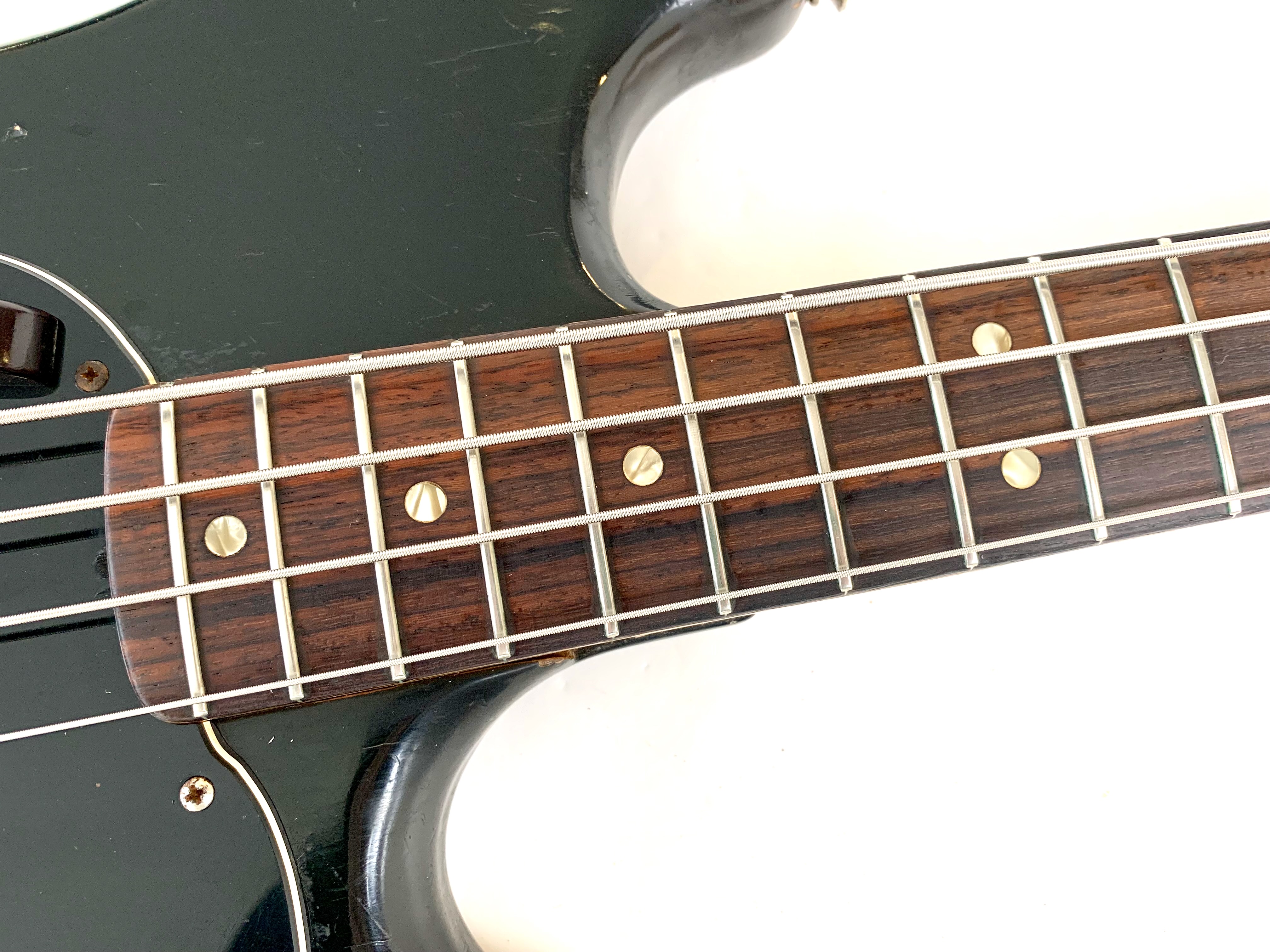 Fender Musicmaster Bass (98701)