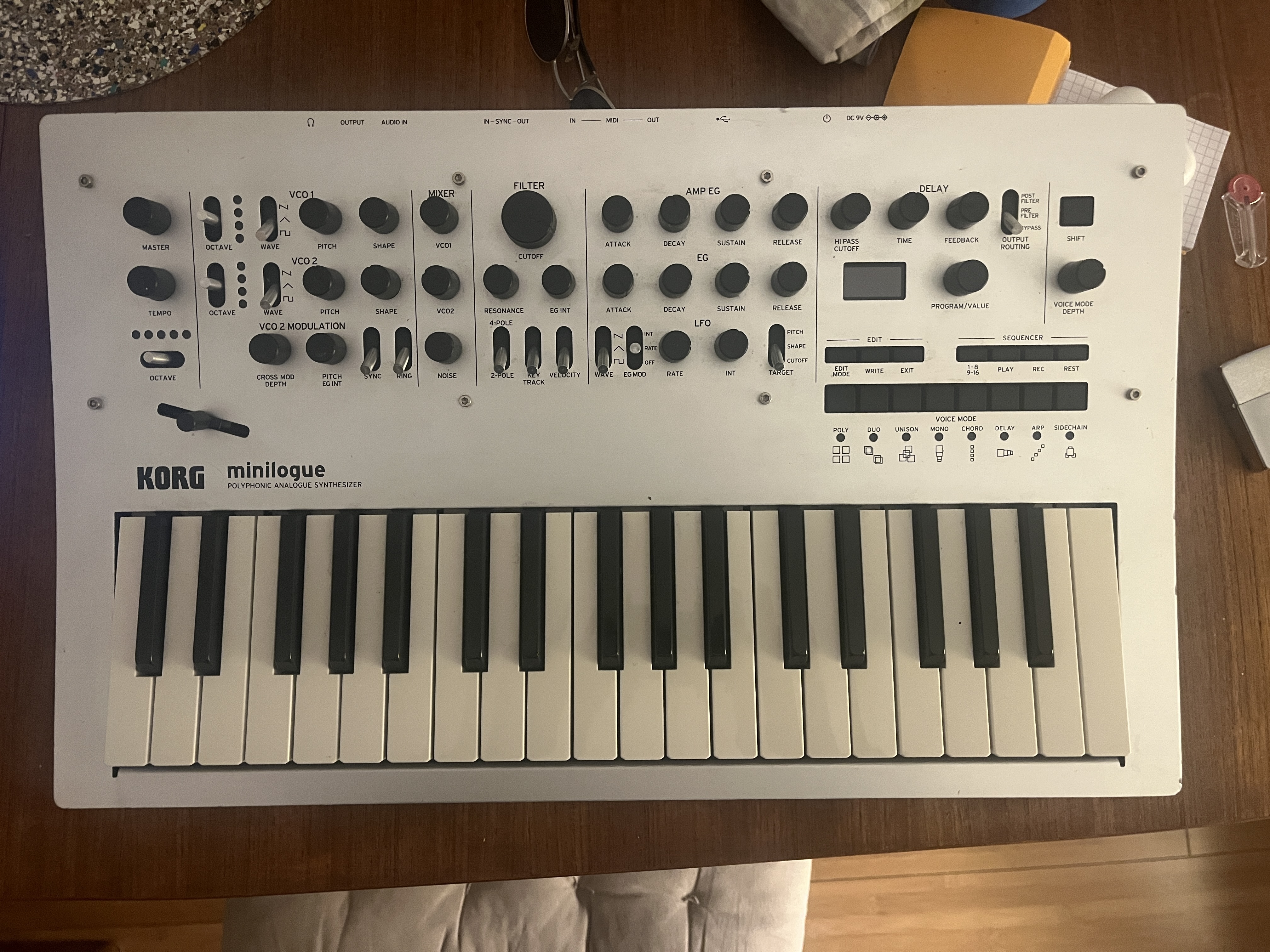 vends korg minilogue