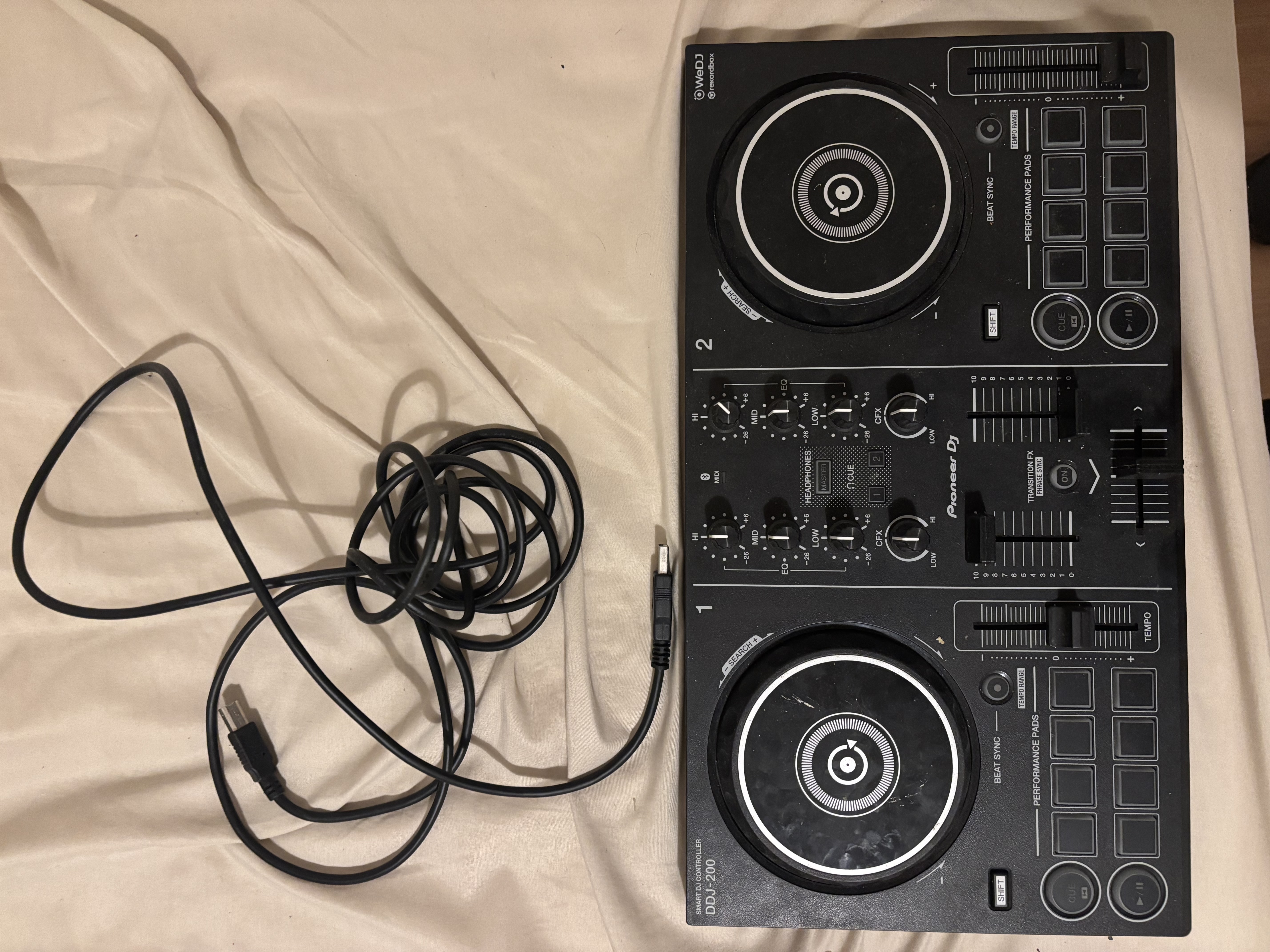 Vends Contrôleur DJ Pioneer DDJ-200 (Très bon état) - Idéal pour débuter