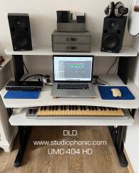 Behringer U-Phoria UMC404HD