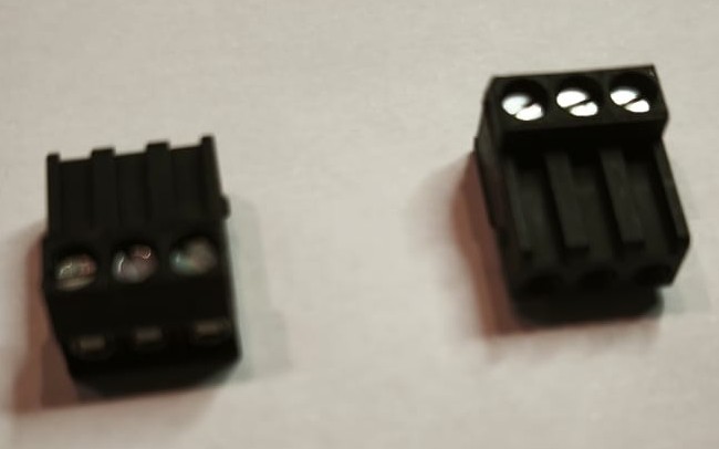 Alim Symétrique - Female connectors