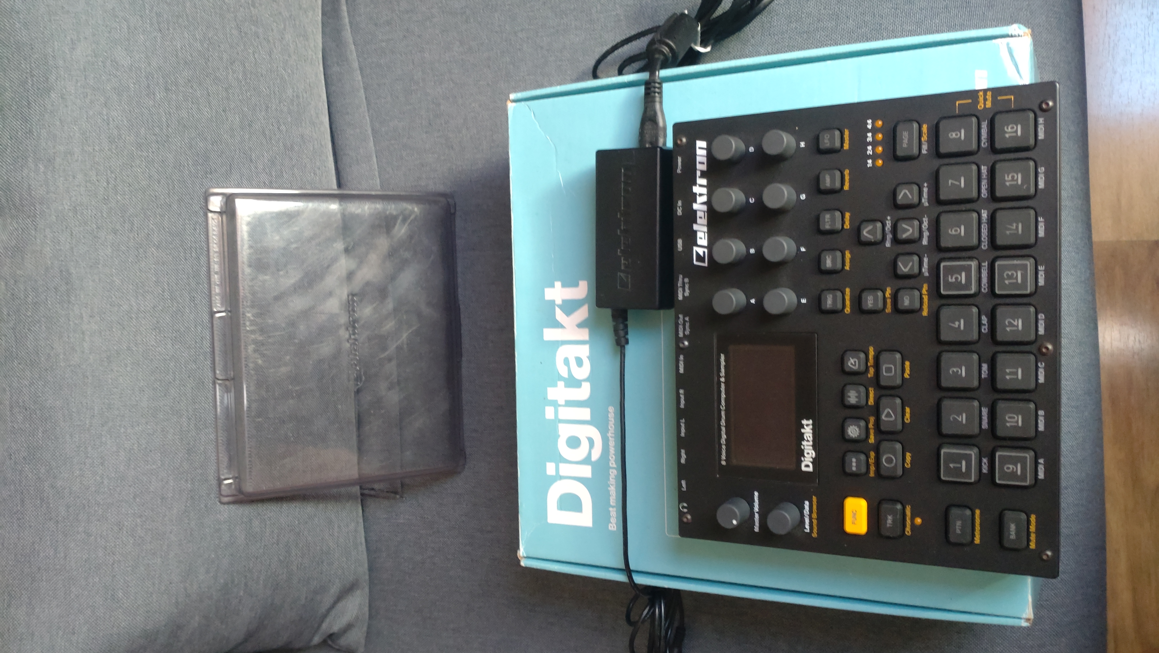 Elektron Digitakt (seconde main)