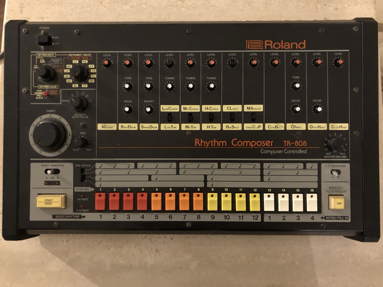 Echange ma TR 808 contre votre Studio 440
