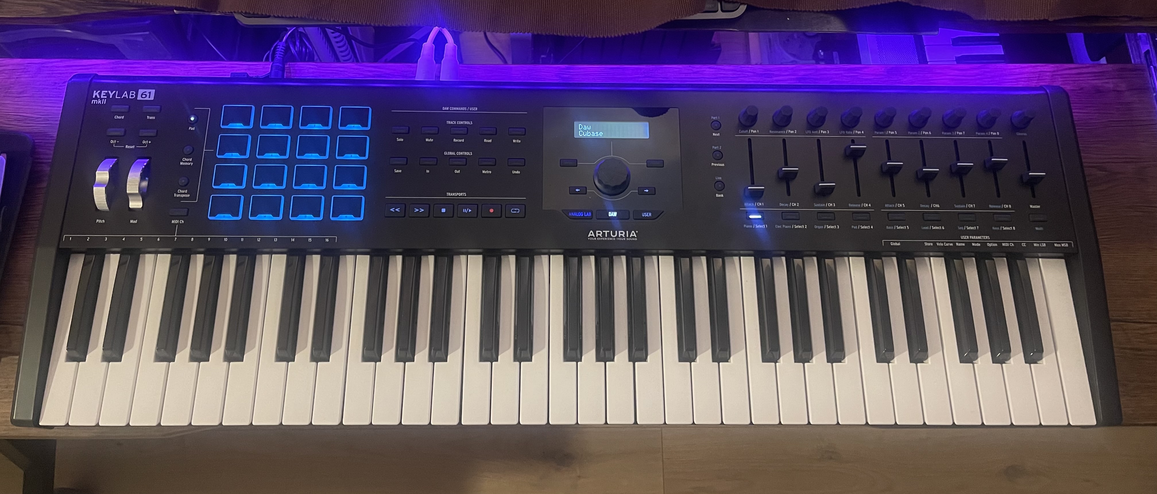 Keylab 61 MK2 arturia noir