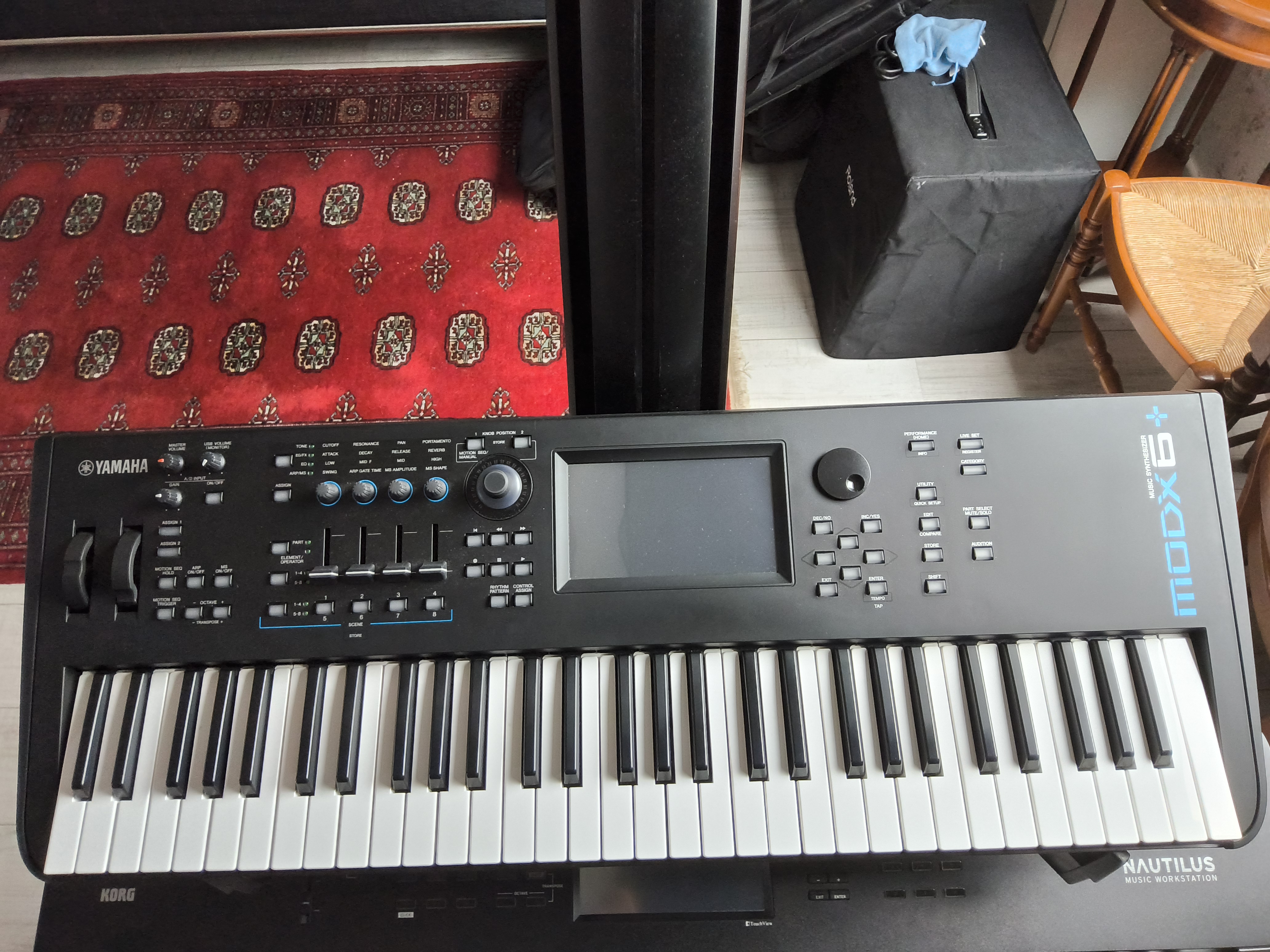 Vends Synthé Yamaha MODX +6