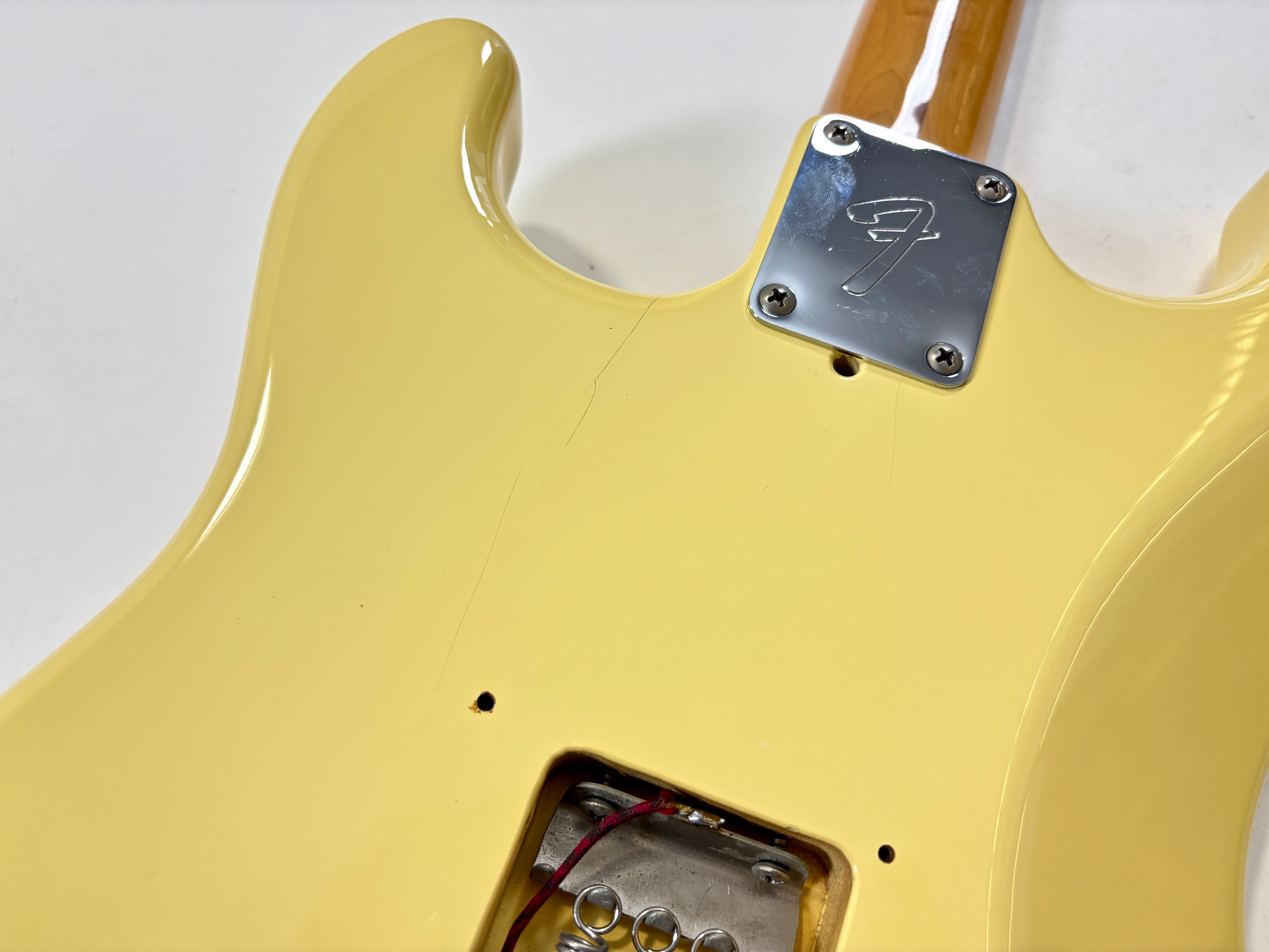 Fender ST72-xx (93166)