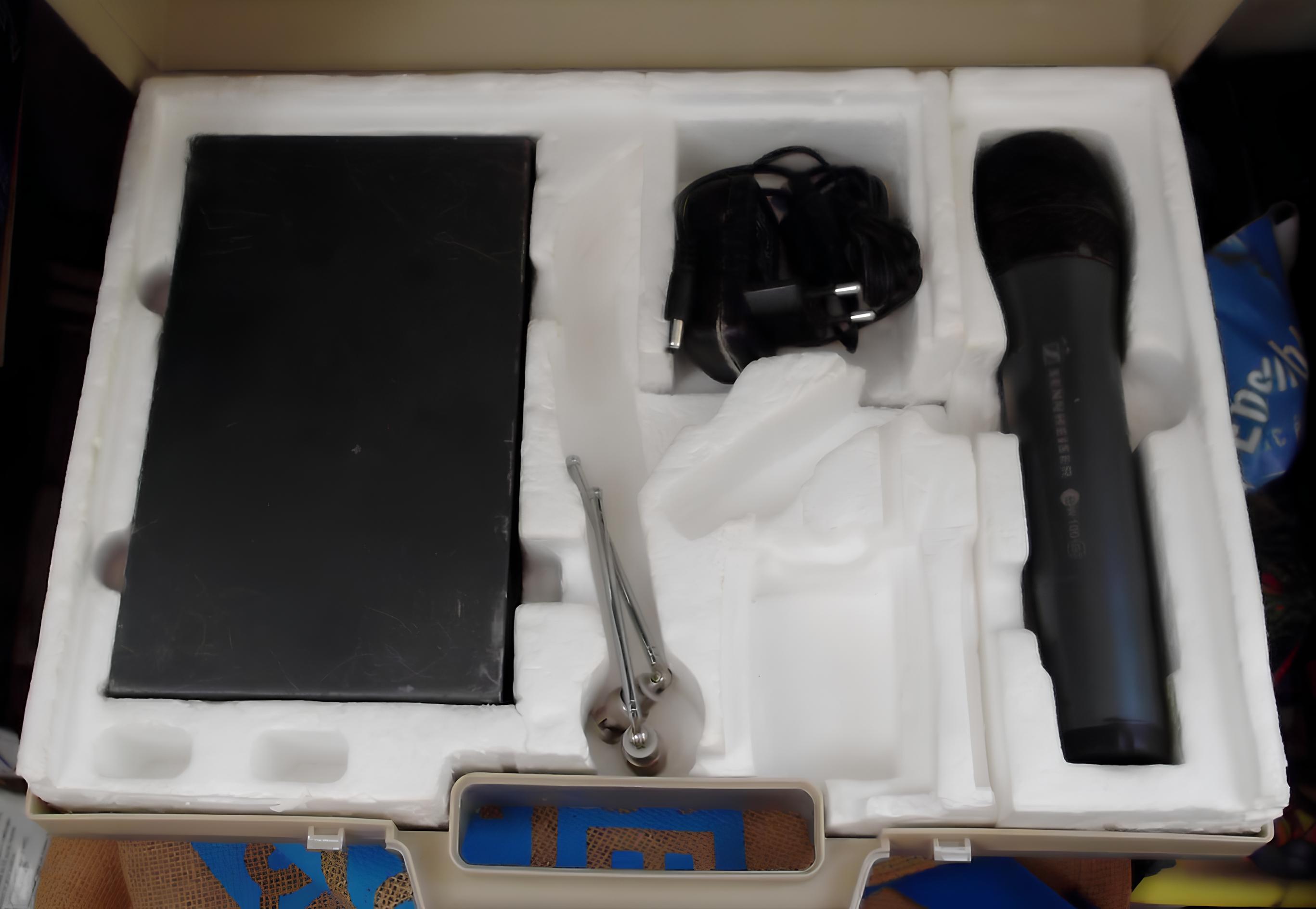 Vds (à regret) micro HF Sennheiser EW100-G2 Modèle 2003