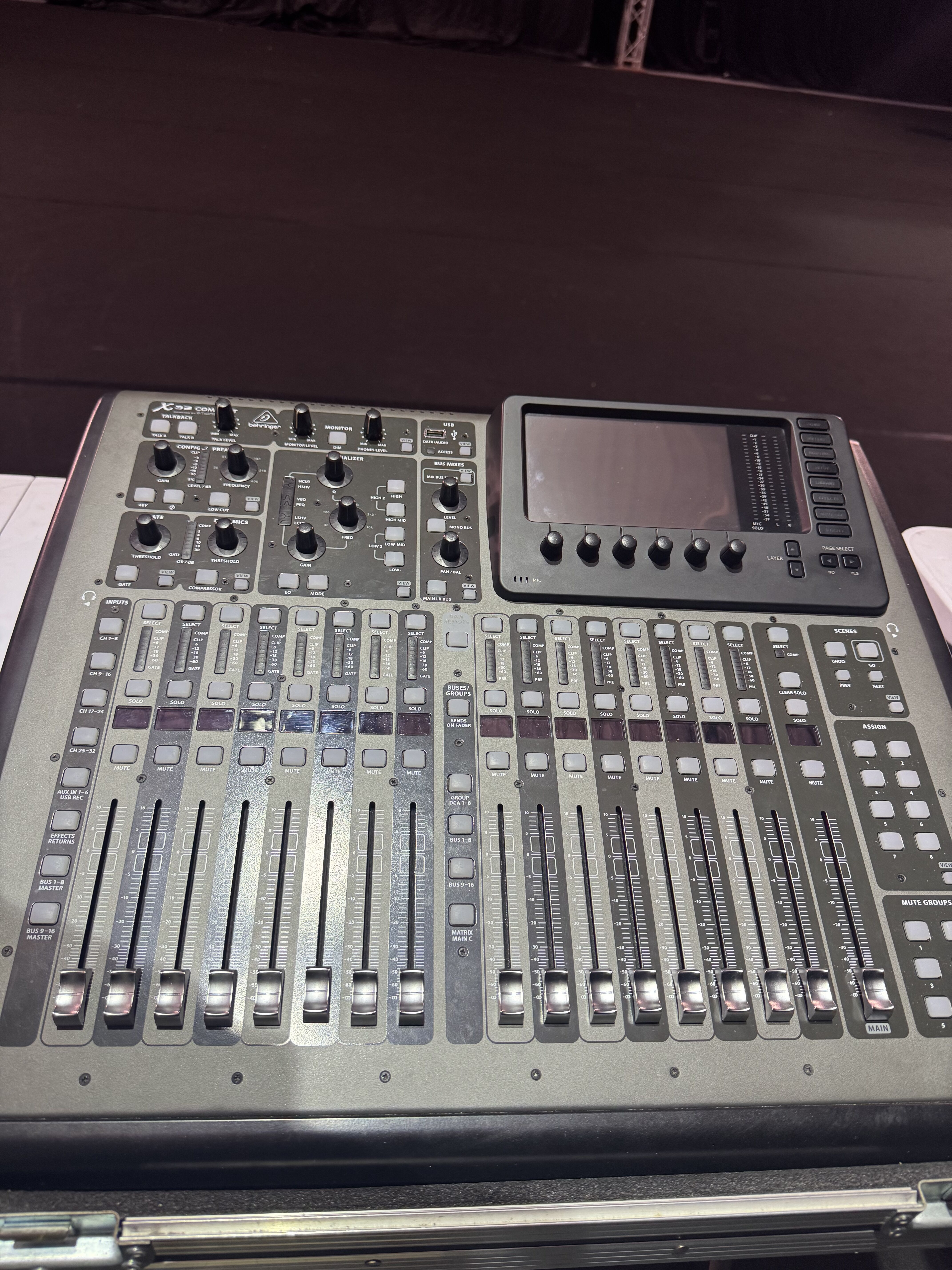 AD35FF71-6DDF-41DF-878C-FCF01624FFF8