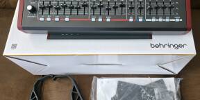 Behringer Deepmind 12XD