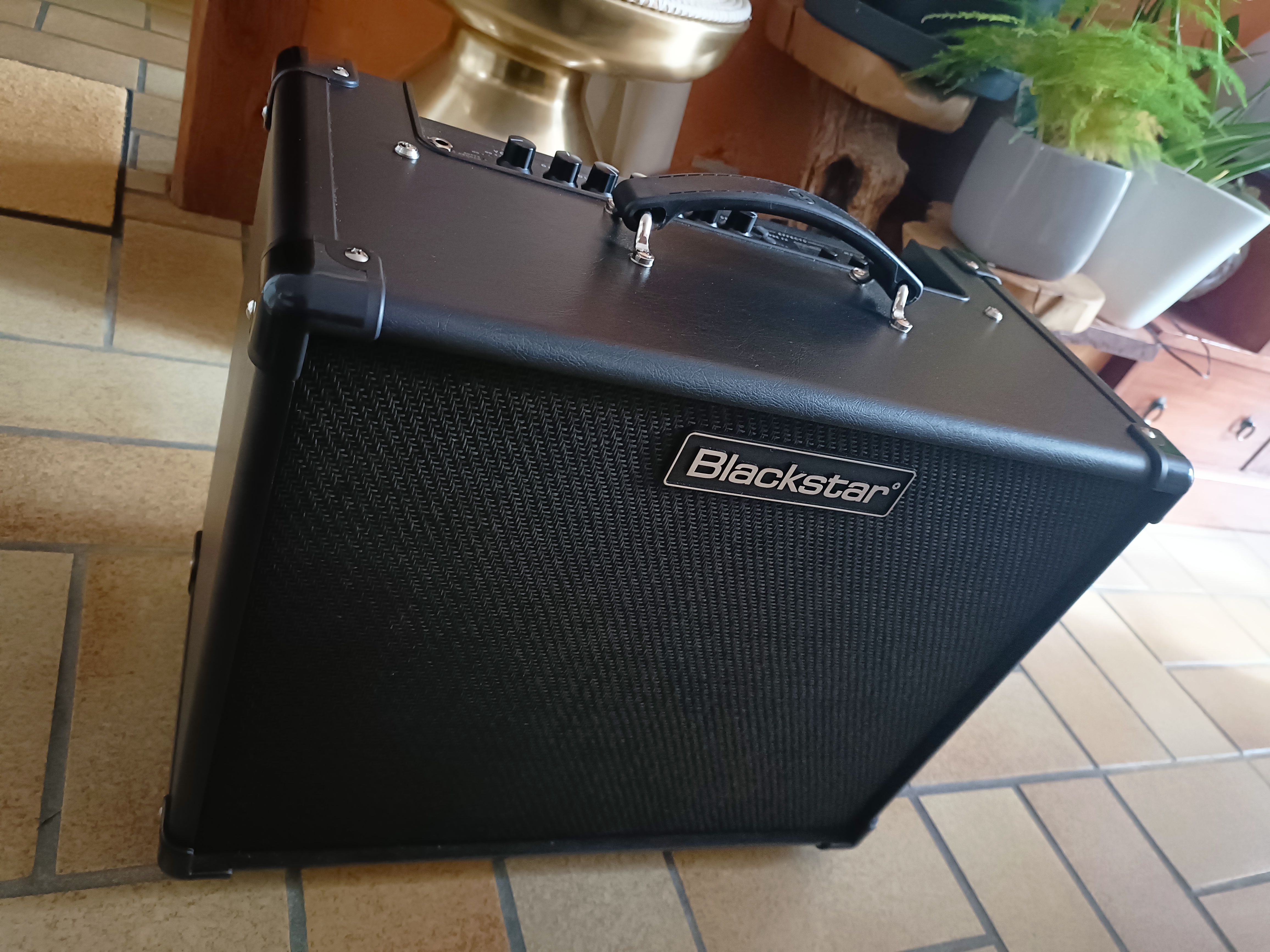 Ampli guitare Blackstar IDX50 + pédalier + housse