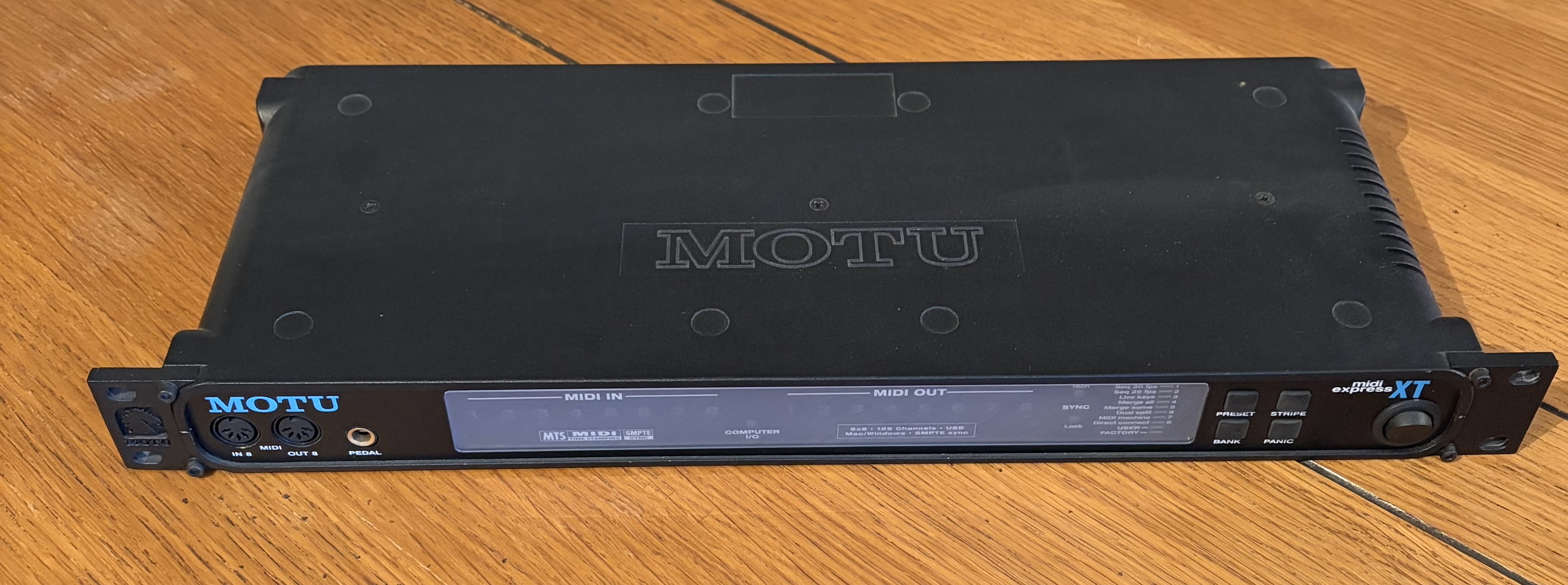 Vends Motu Express XT 2011