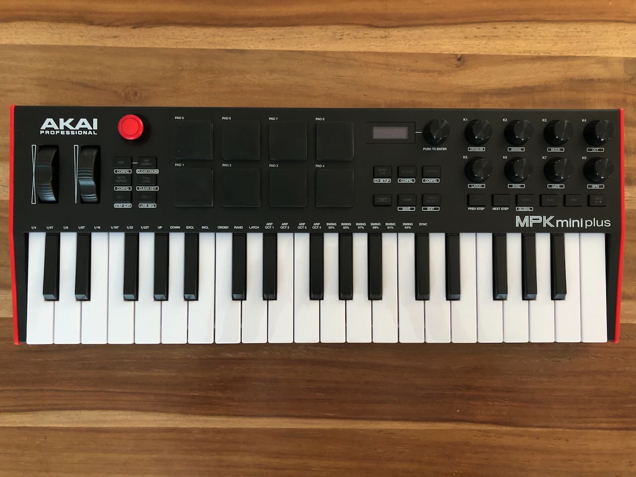Vends Akai Professional MPK Mini Plus comme neuf