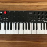 Vends Akai Professional MPK Mini Plus comme neuf