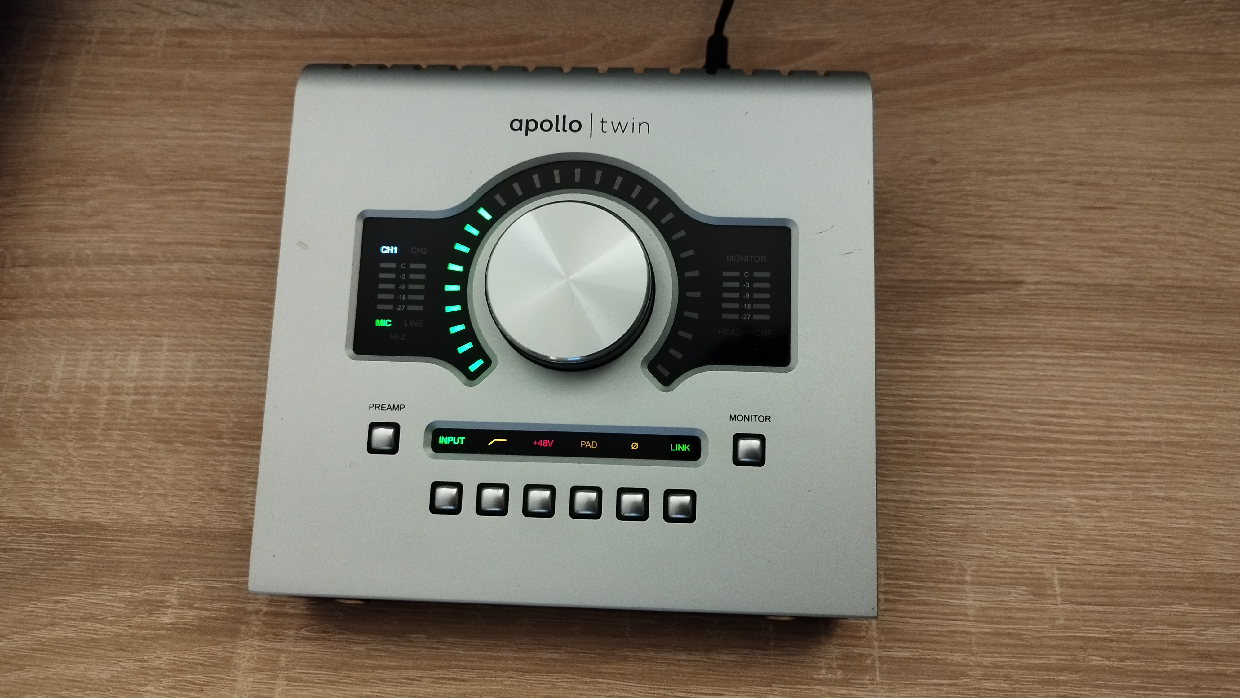 Vend apollo twin USB