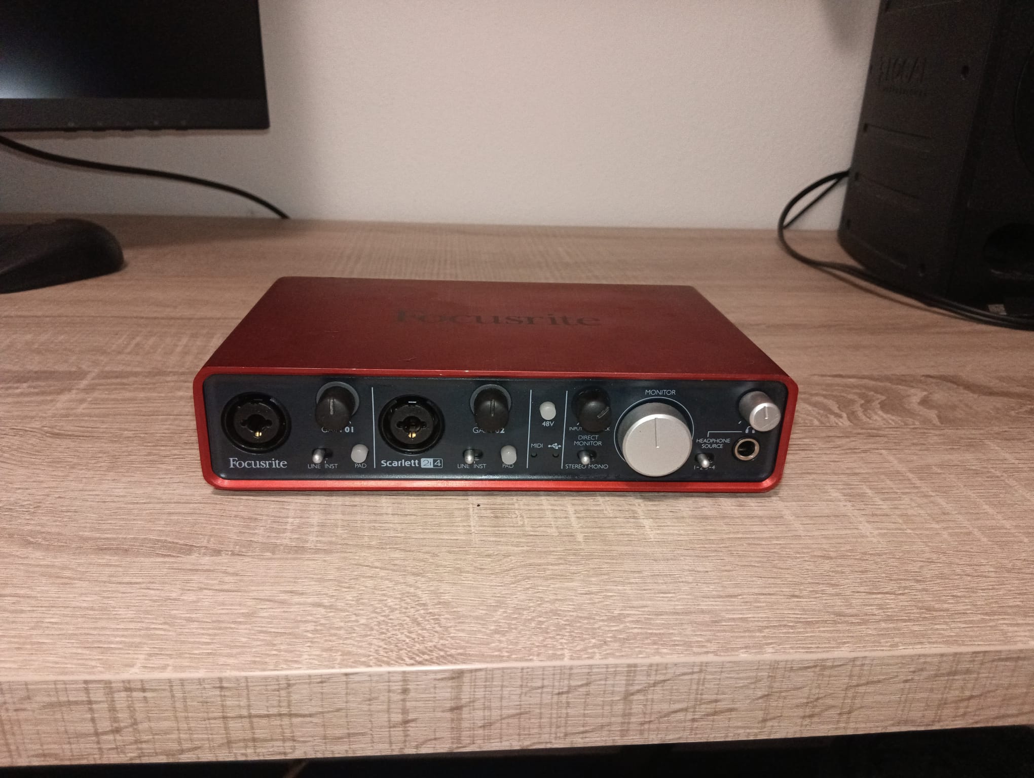 Carte son Focusrite Scarlett 2i4 + Housse