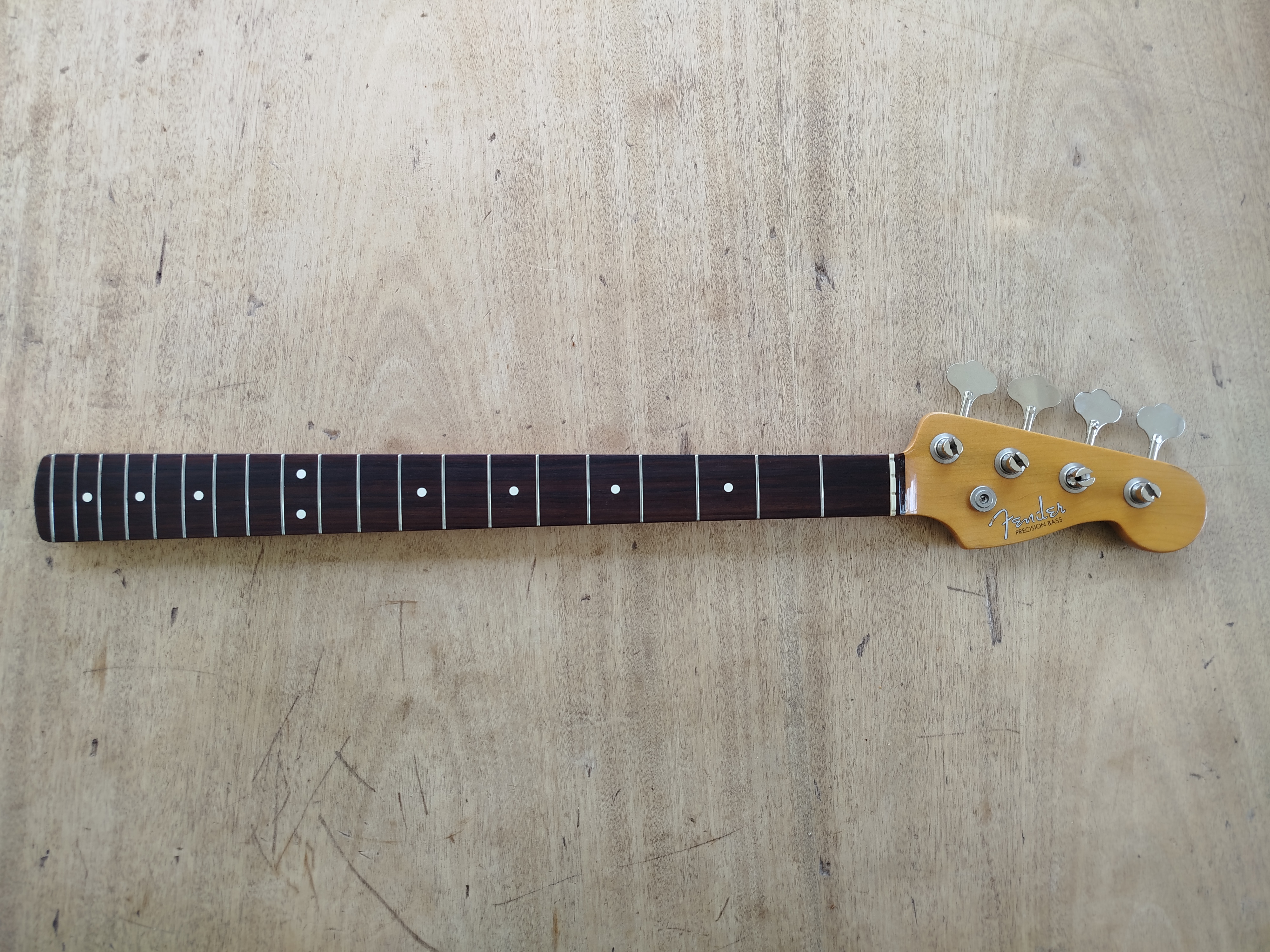 Vends Manche Fender Precision American Vintage 62 avec mécaniques