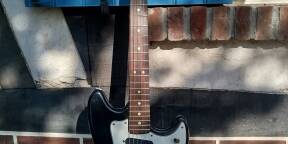 Vends Fender Bronco Refin Nitro Black USA 1971