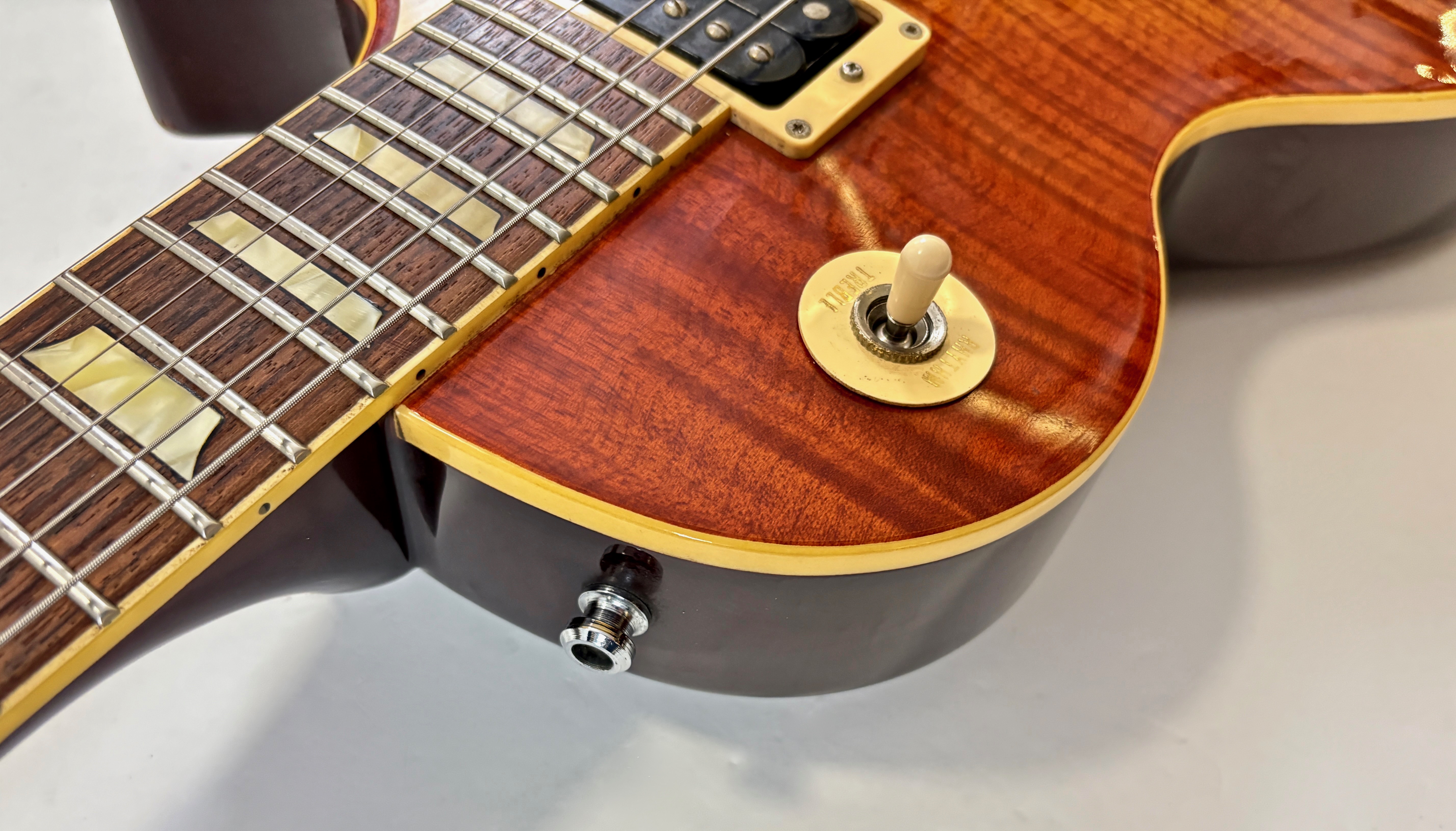Orville Les Paul Standard (32701)