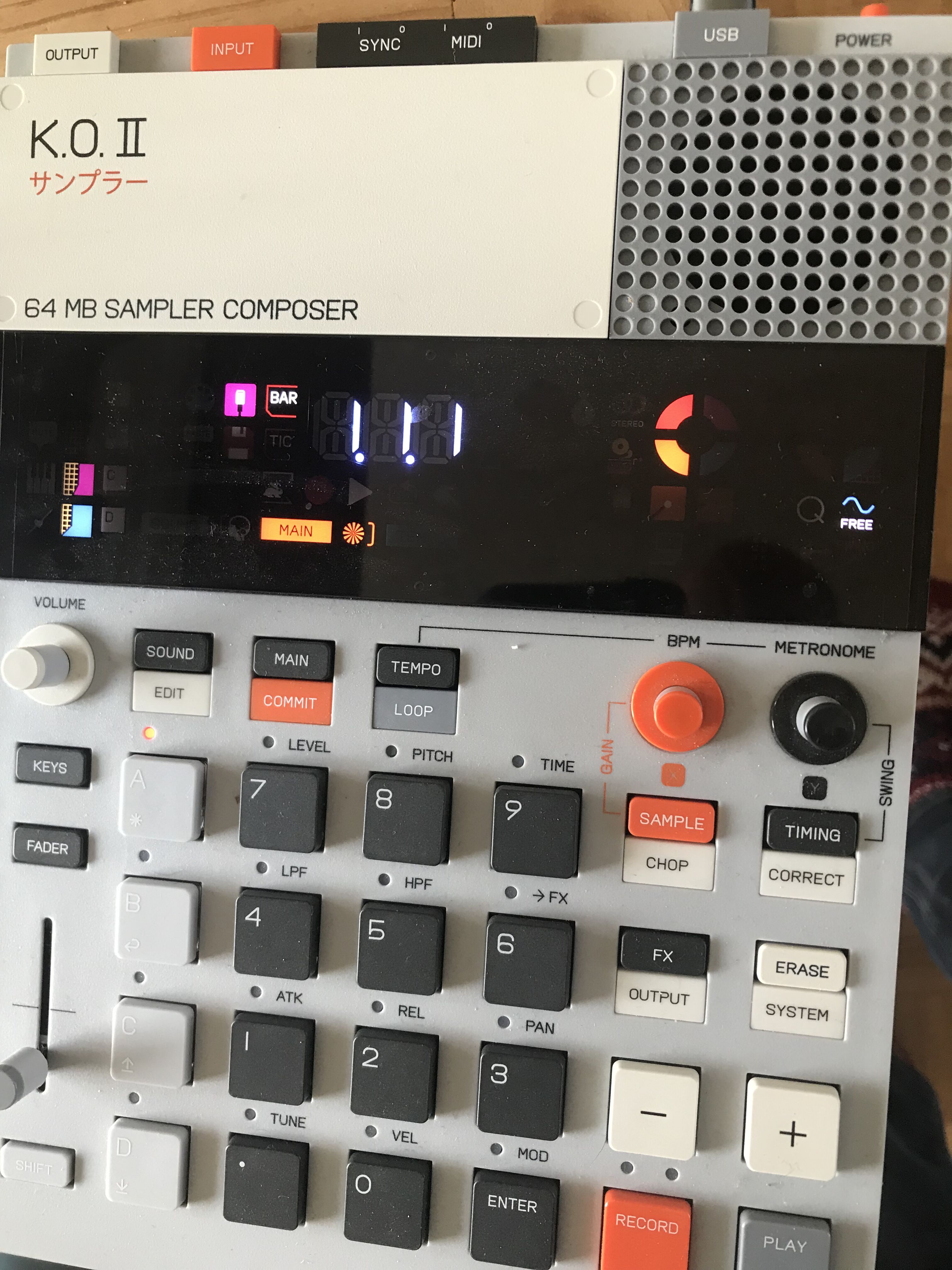 EP133 KO II sampler groovebox