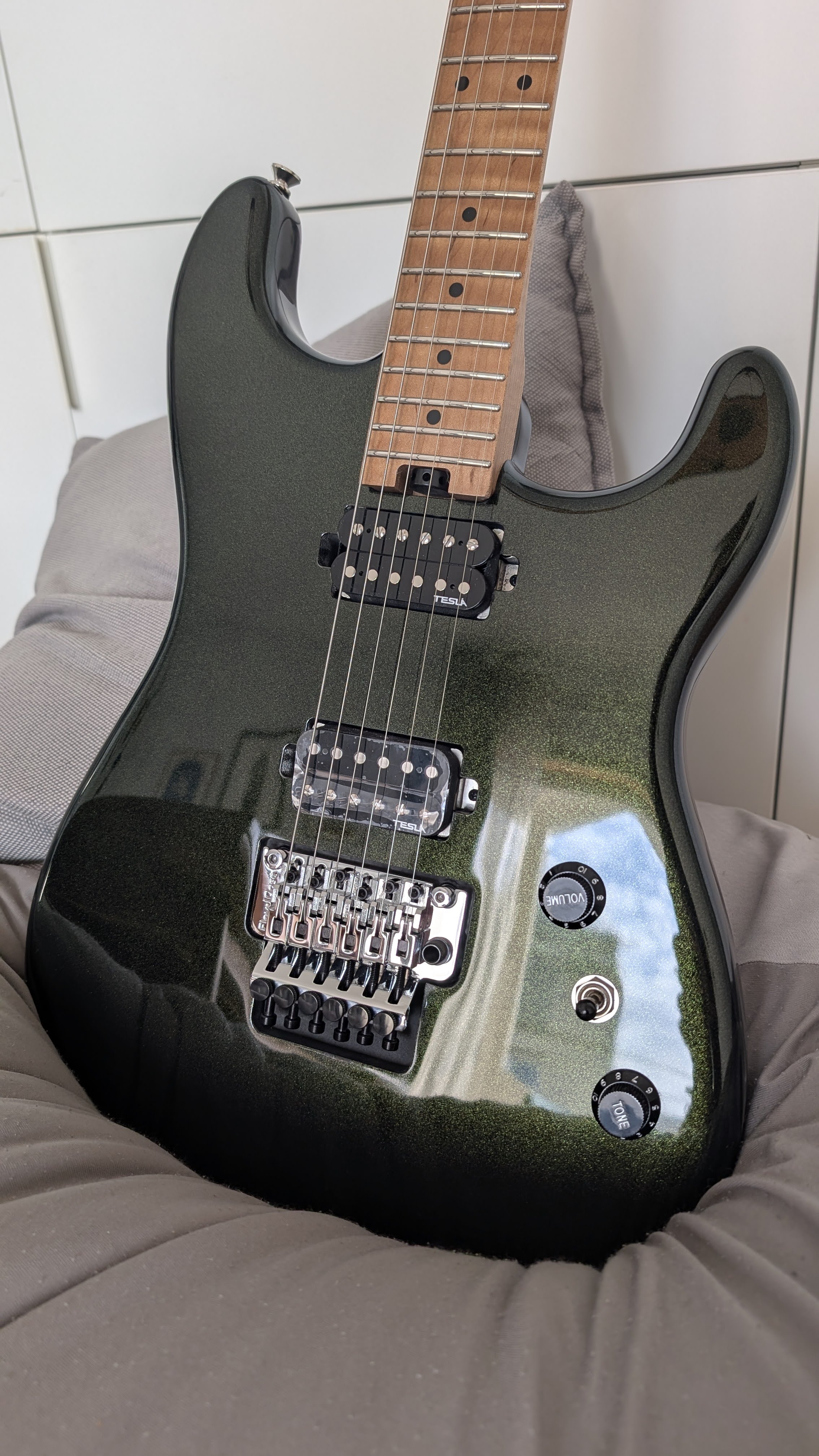 Vends Harley Benton ST-80FR HH